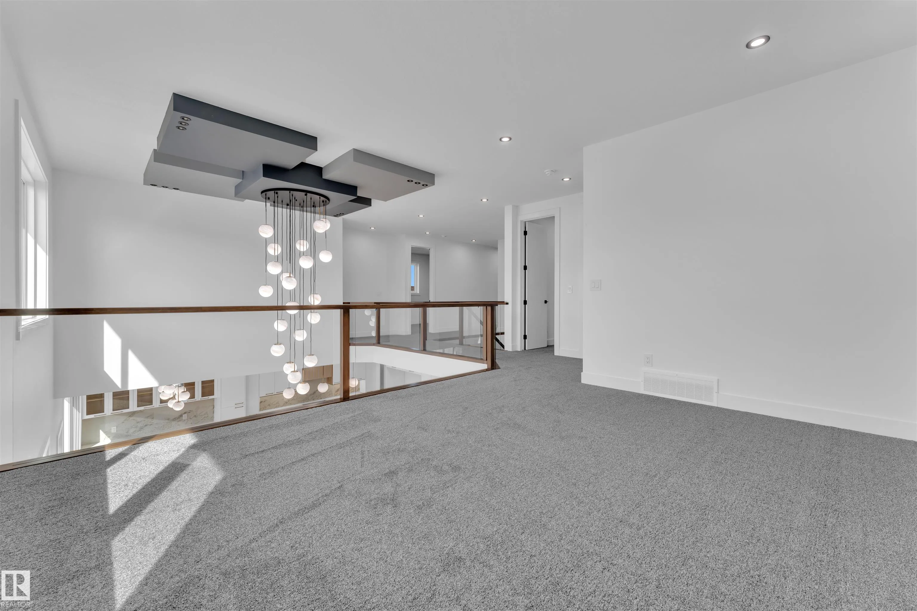 619 FRASER VISTA Vista