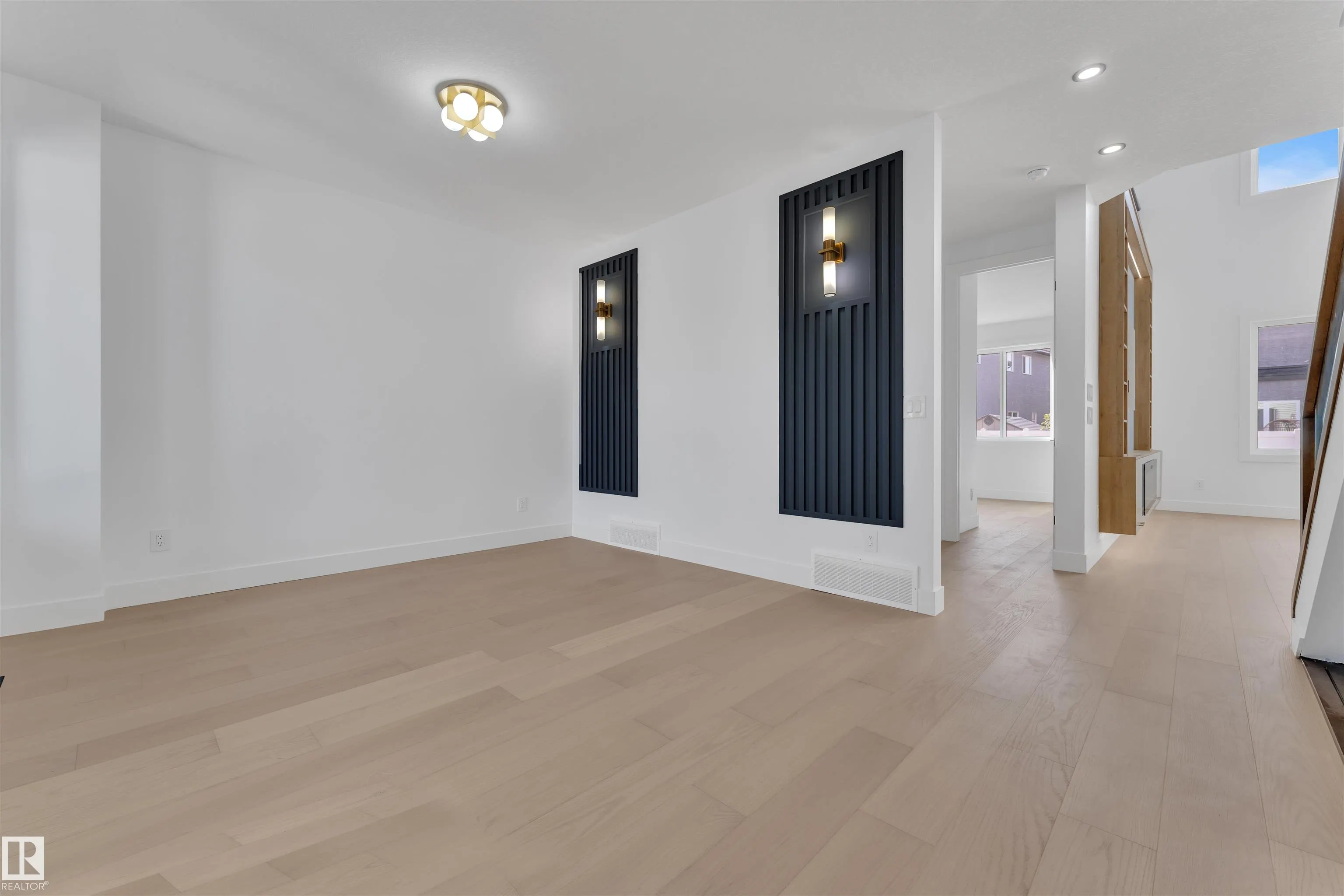 619 FRASER VISTA Vista