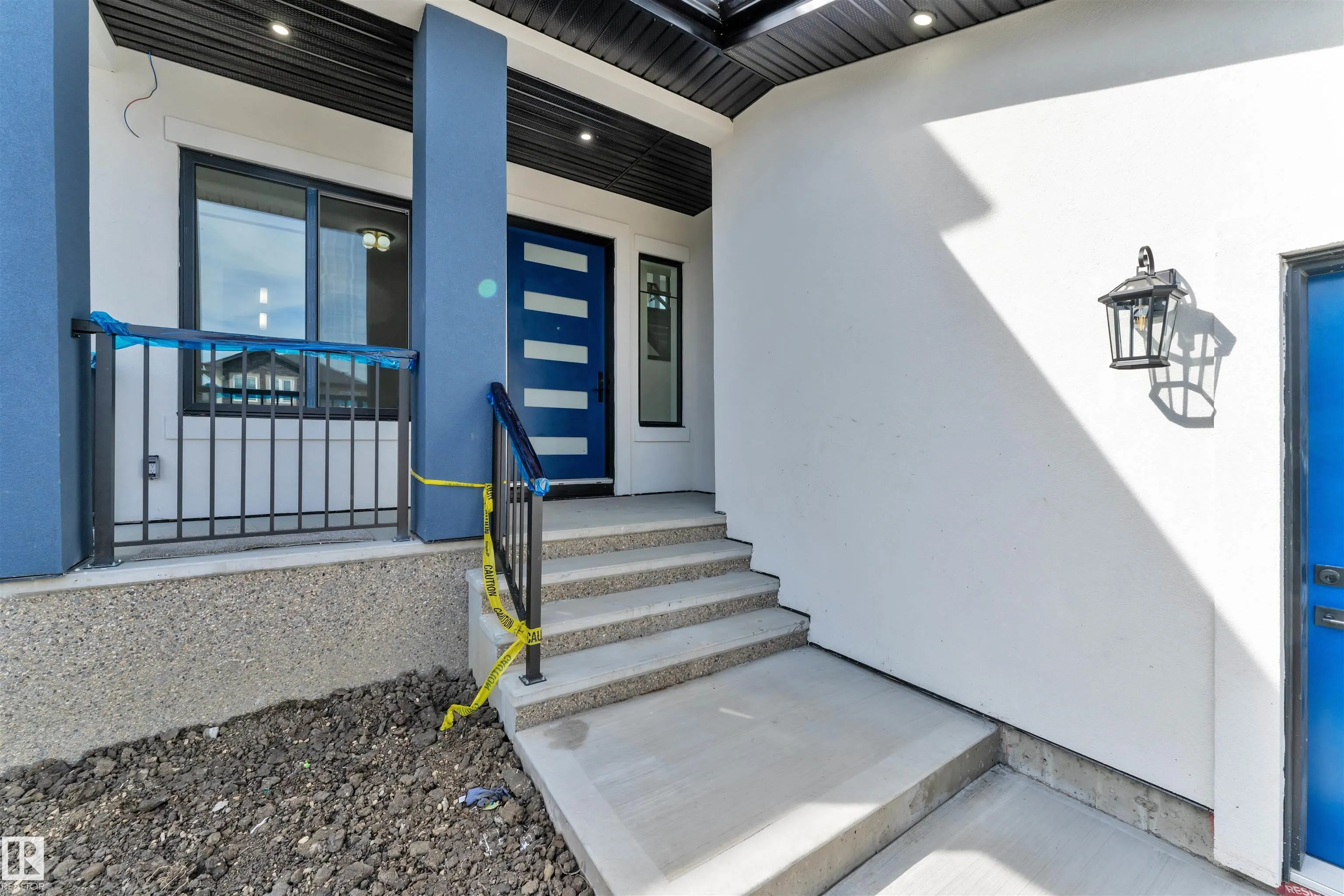 619 FRASER VISTA Vista