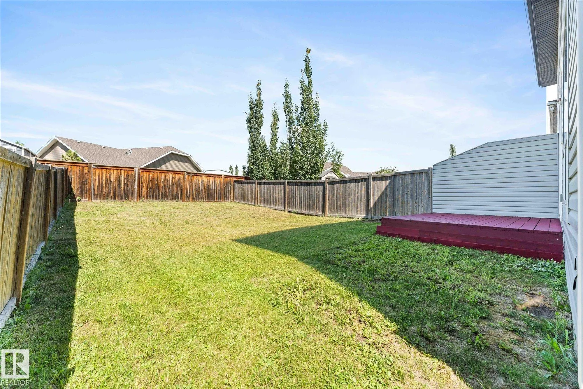 32 NEVIS Close