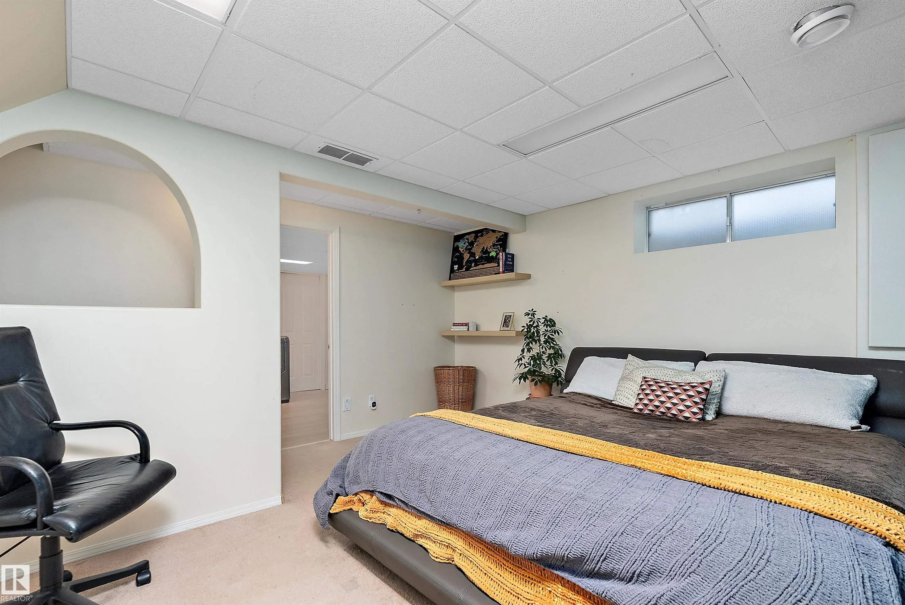 18 ORANGEWOOD Place