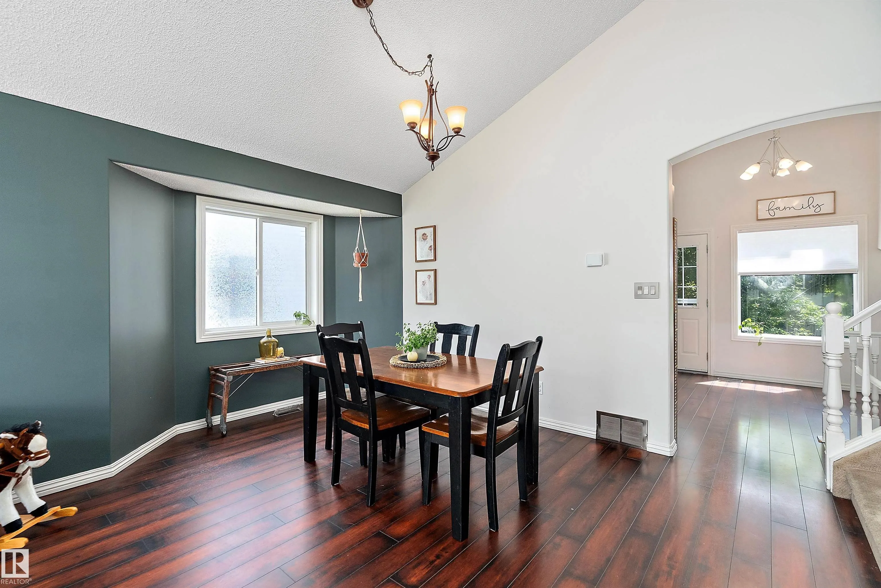 18 ORANGEWOOD Place