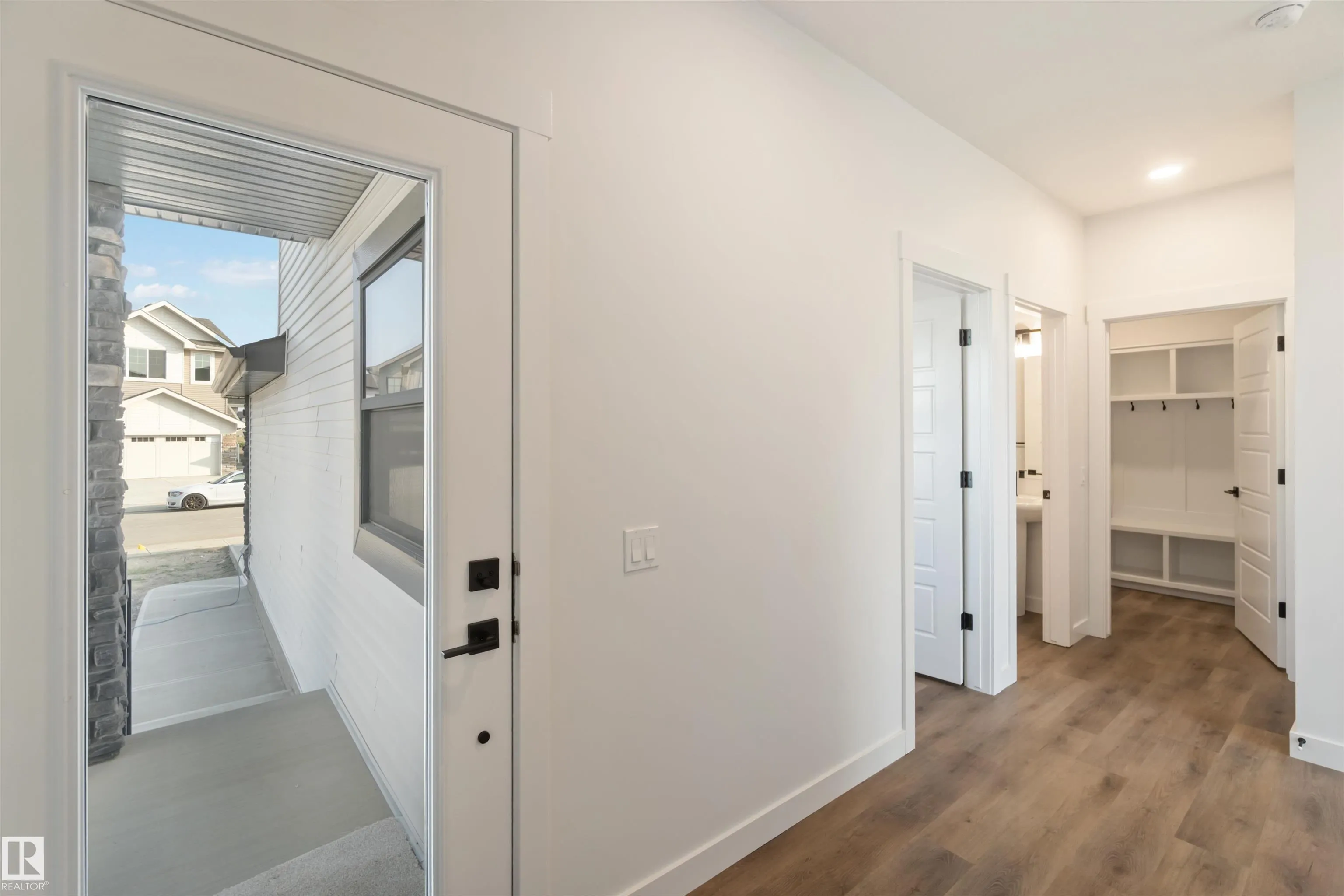 1110 Cristall Crescent