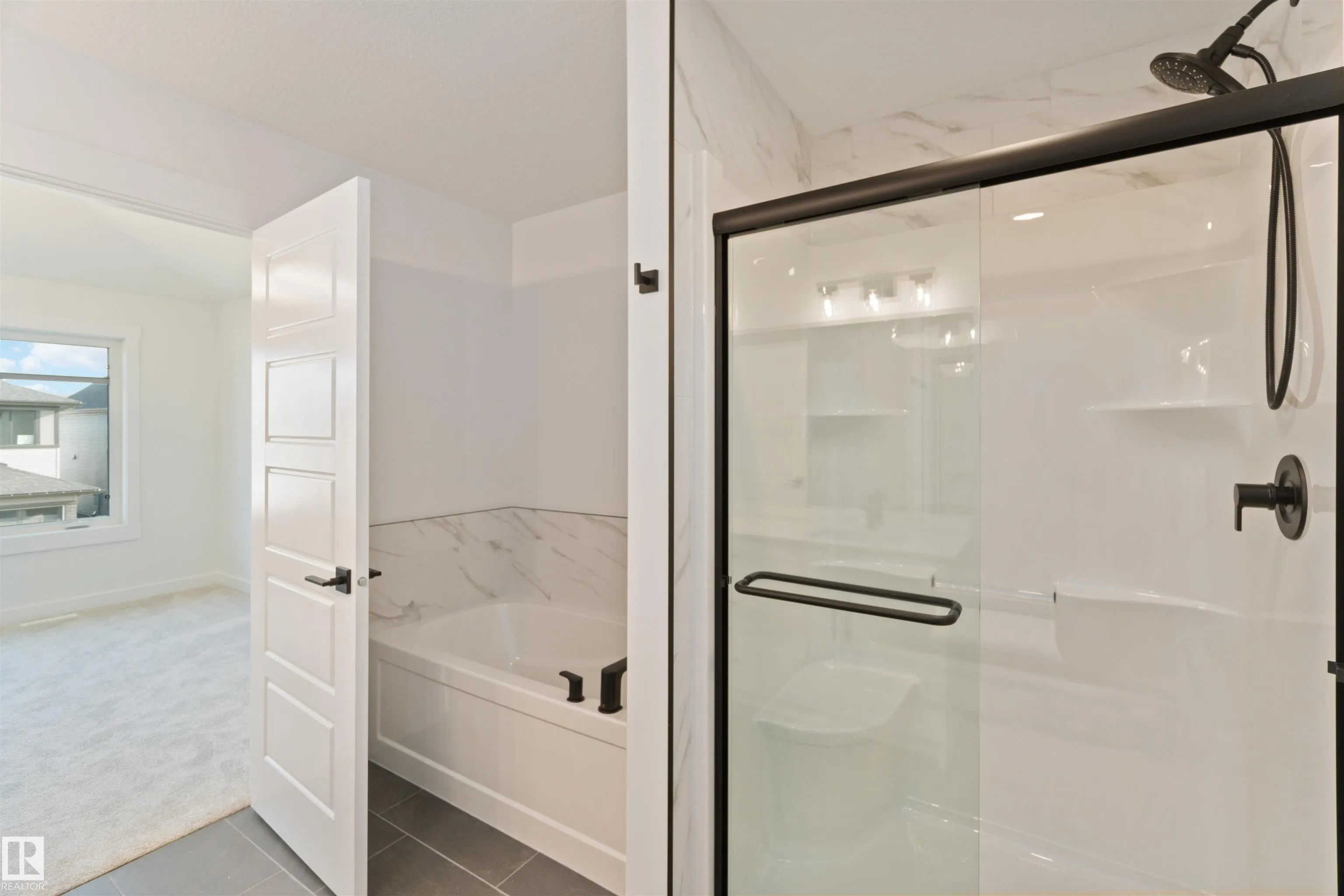 1110 Cristall Crescent