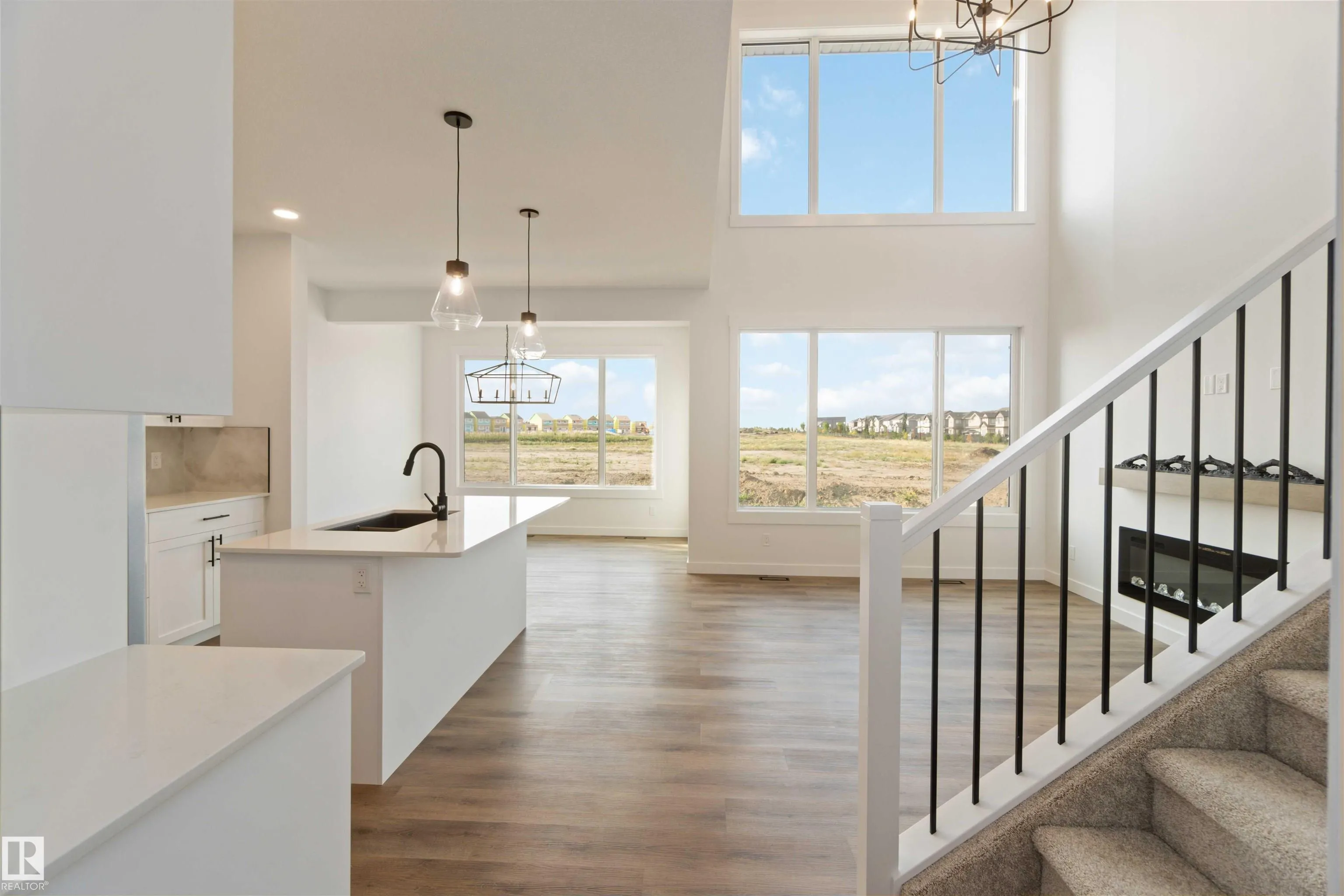 1110 Cristall Crescent