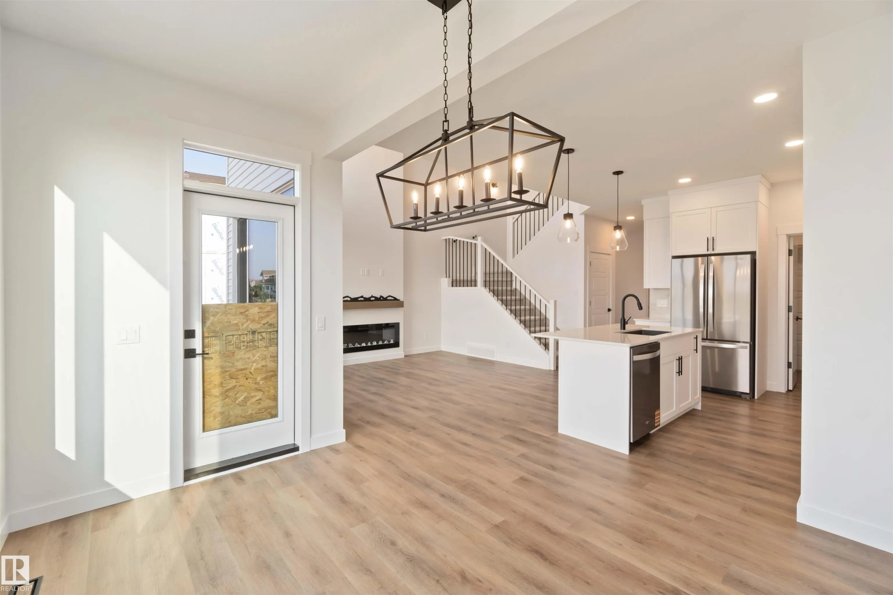 1110 Cristall Crescent