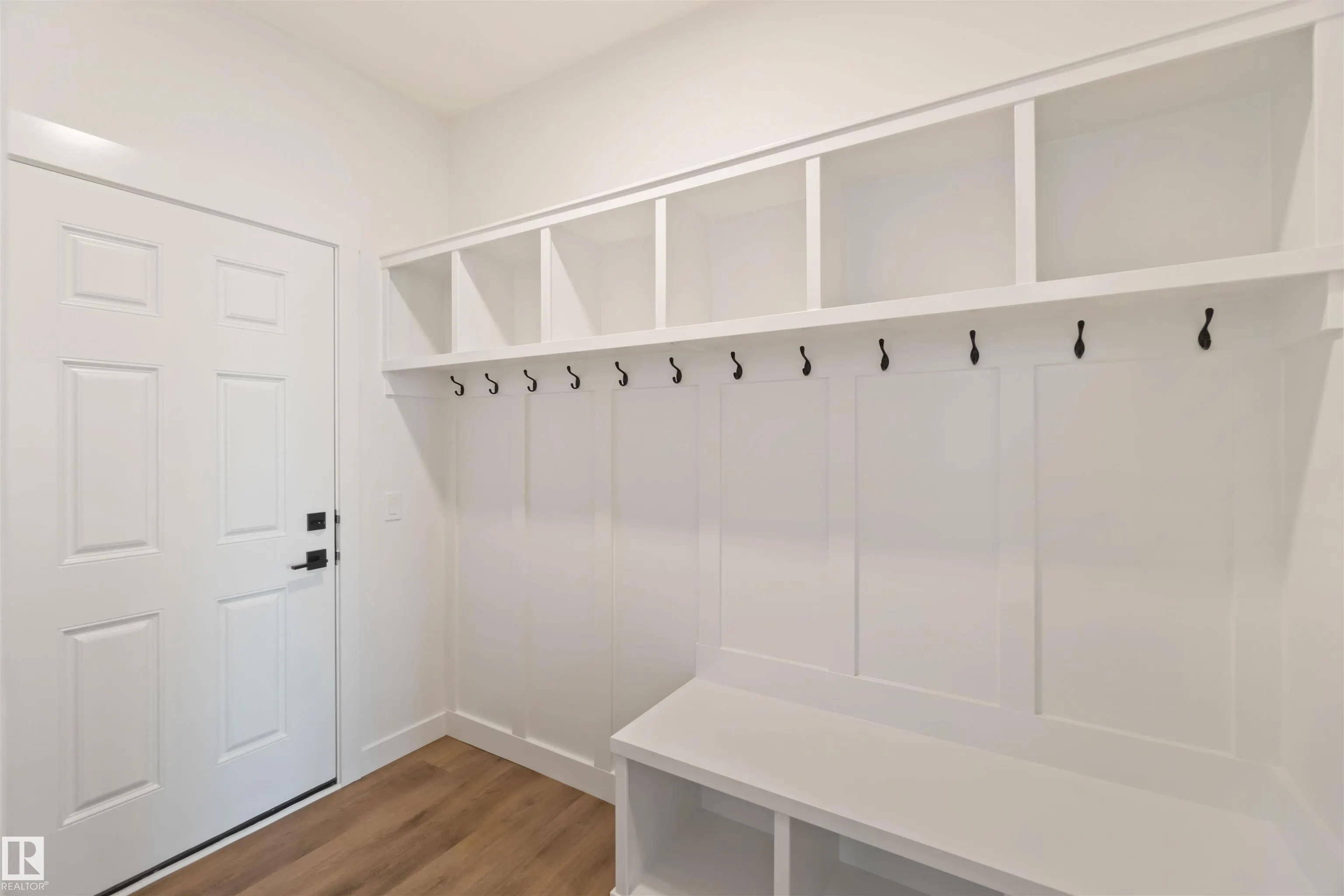 1110 Cristall Crescent