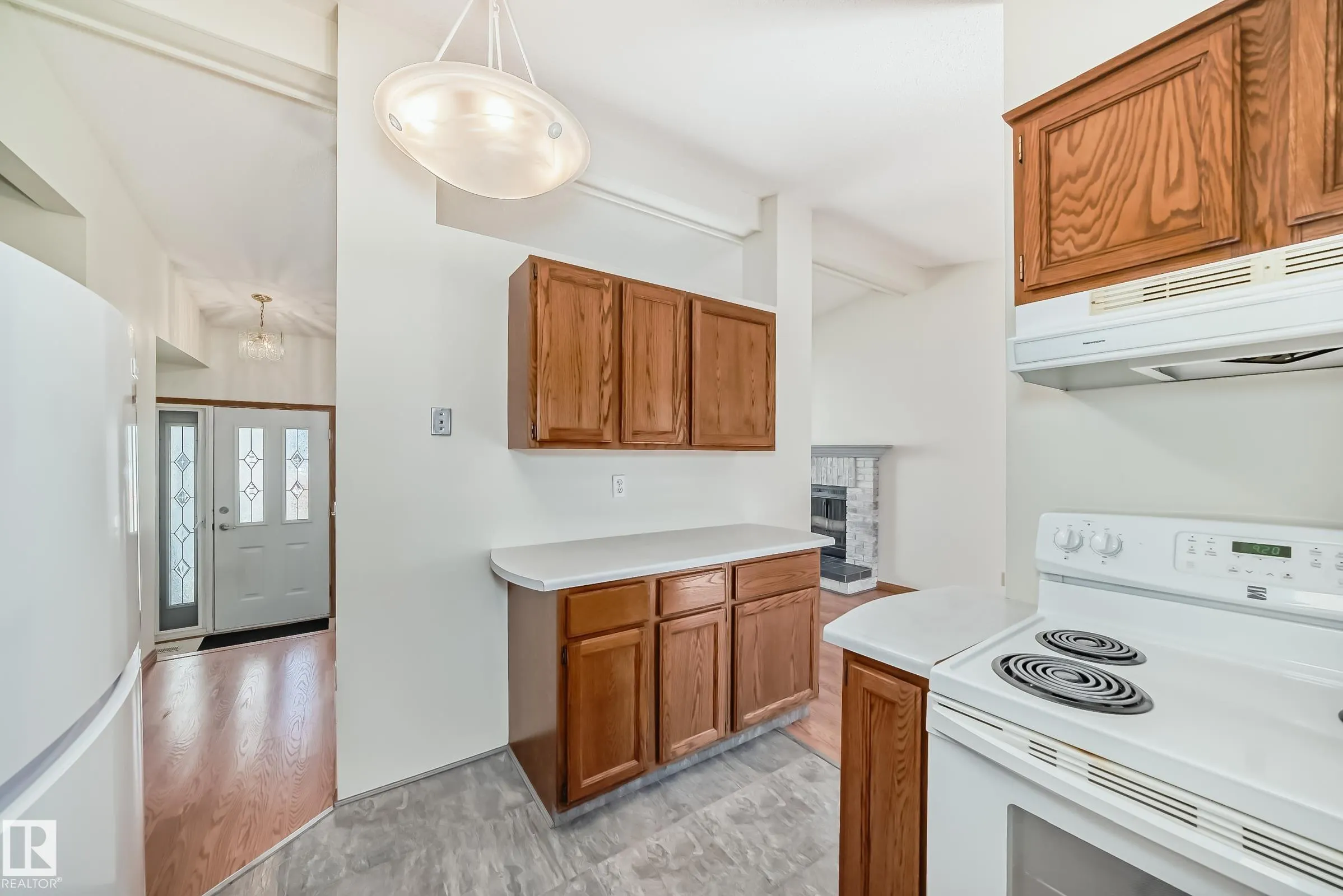 9 WELLINGTON Crescent