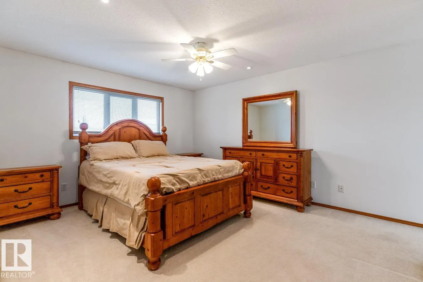 21 RIDGEBAY Place