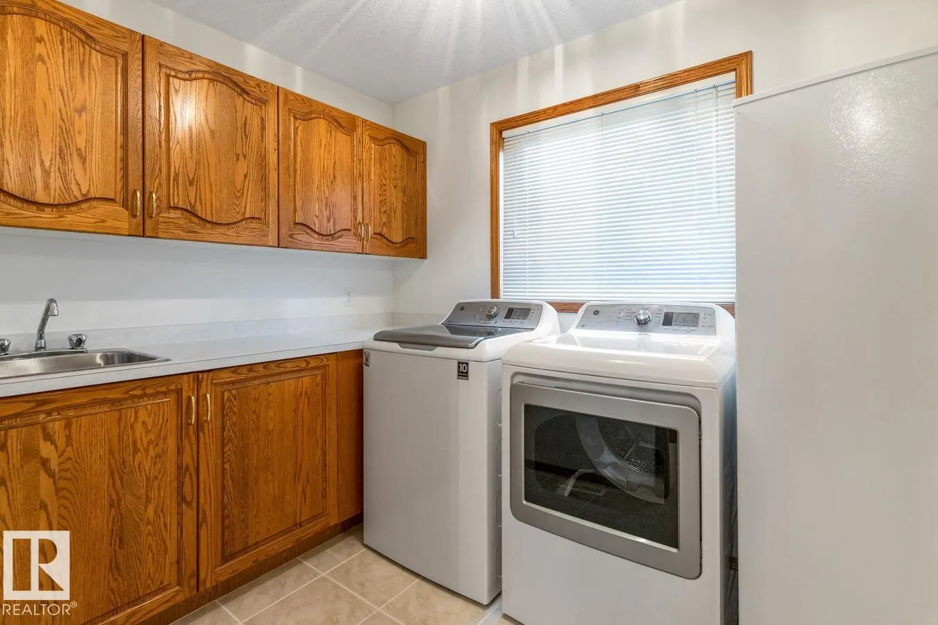 21 RIDGEBAY Place