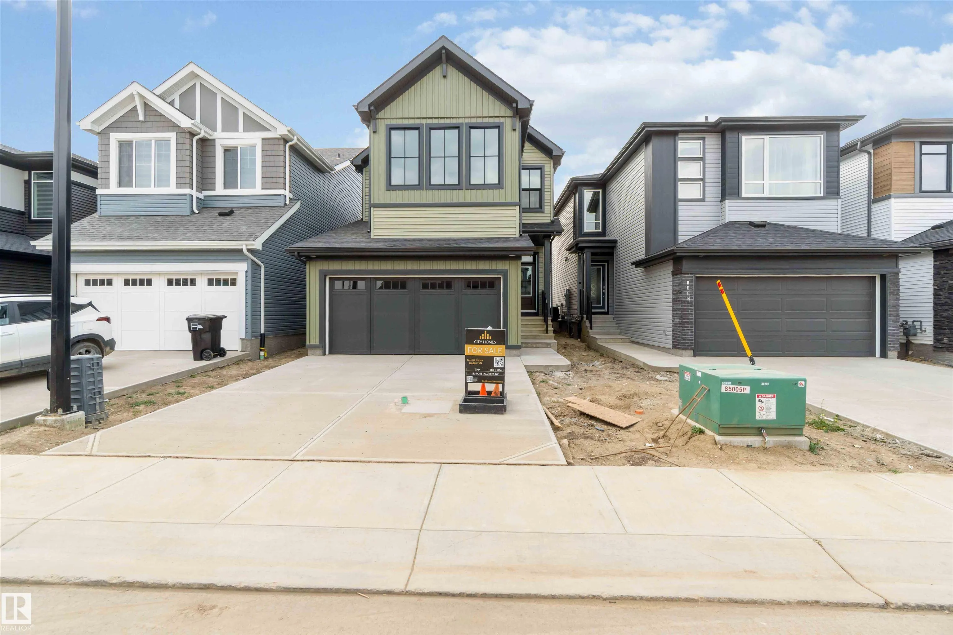1114 cristall Crescent