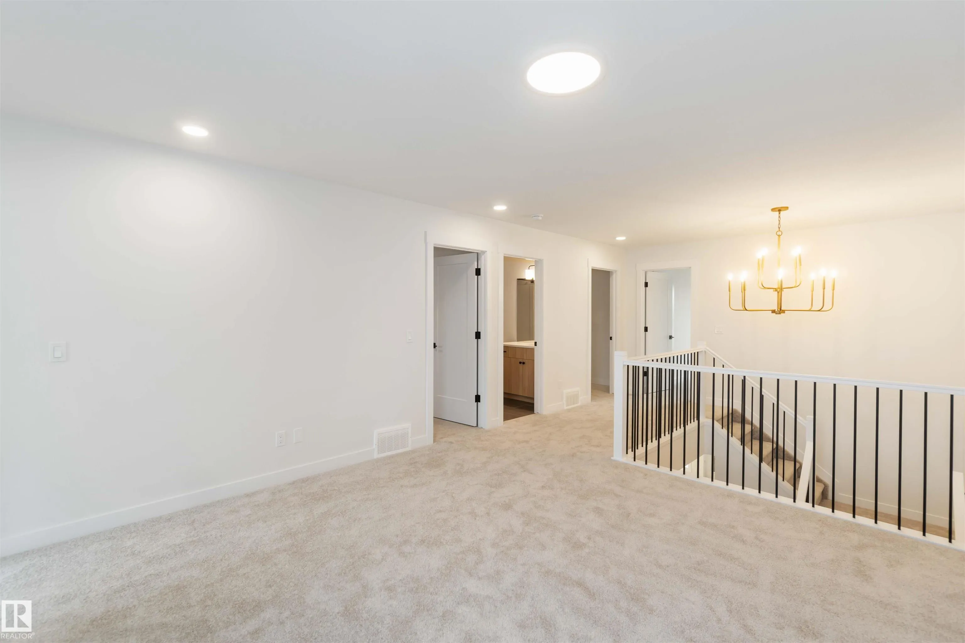 1114 cristall Crescent