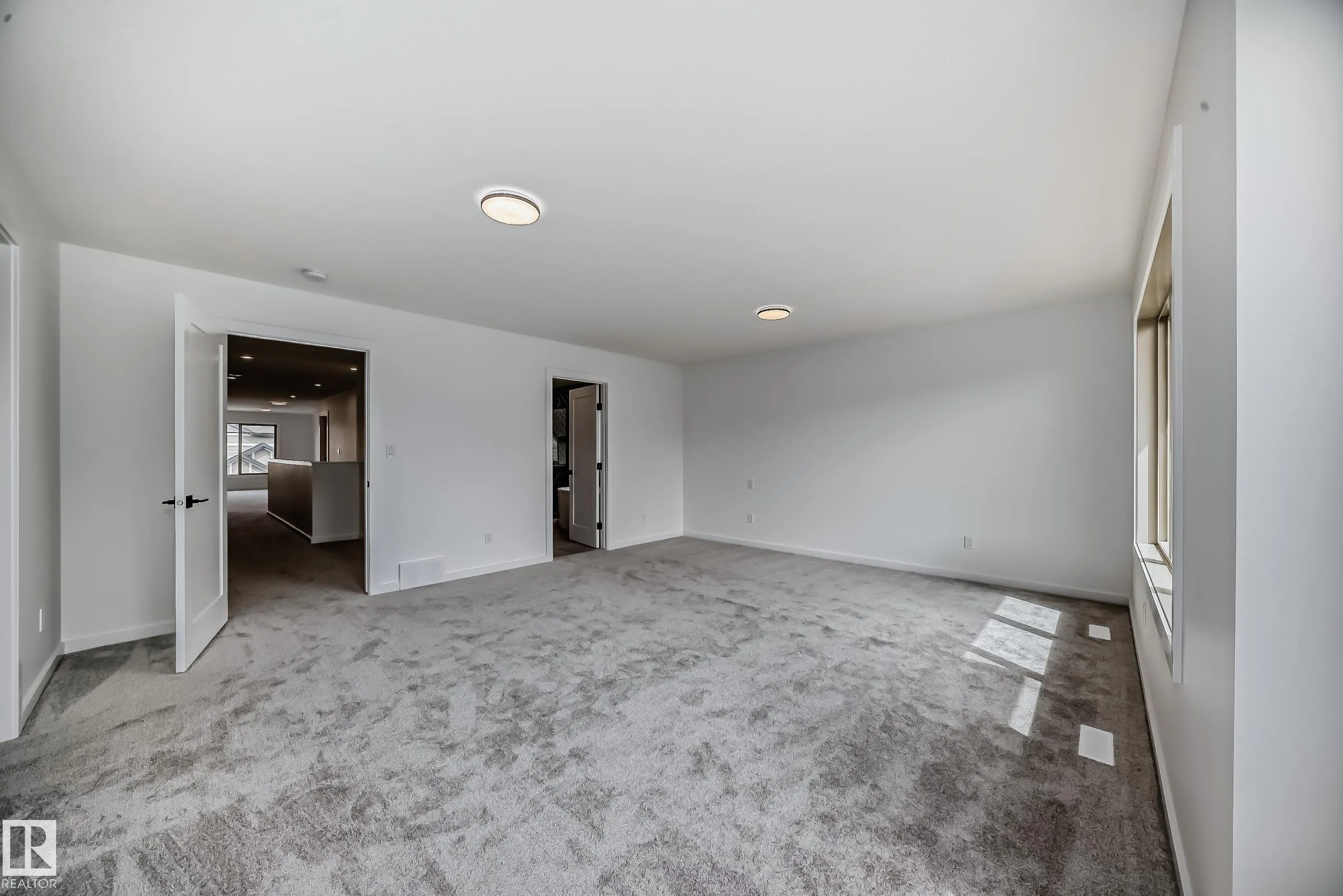 1401 AINSLIE Wynd