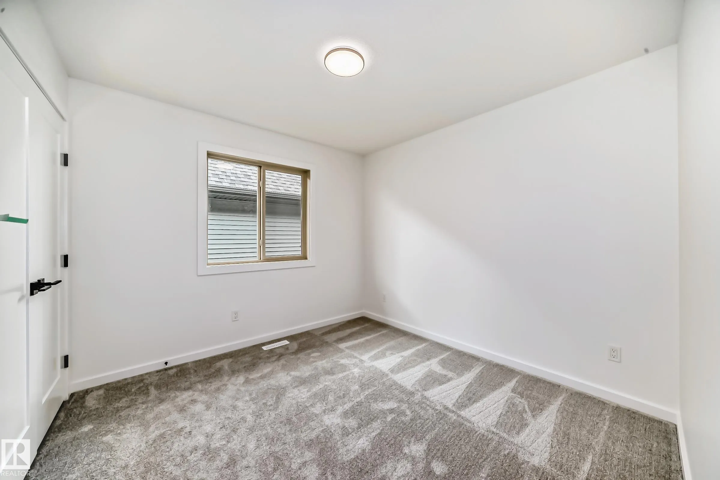 1401 AINSLIE Wynd