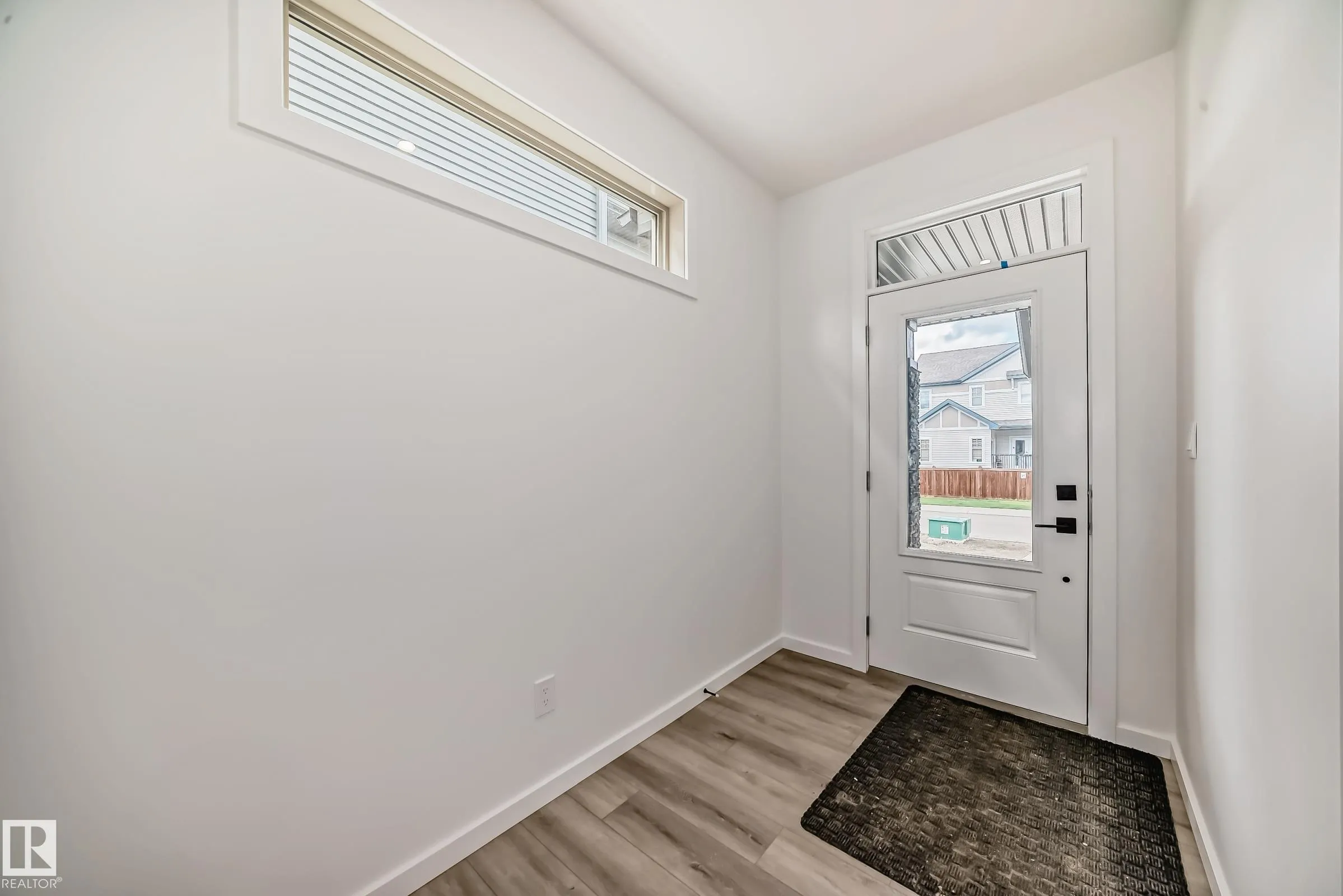 1401 AINSLIE Wynd