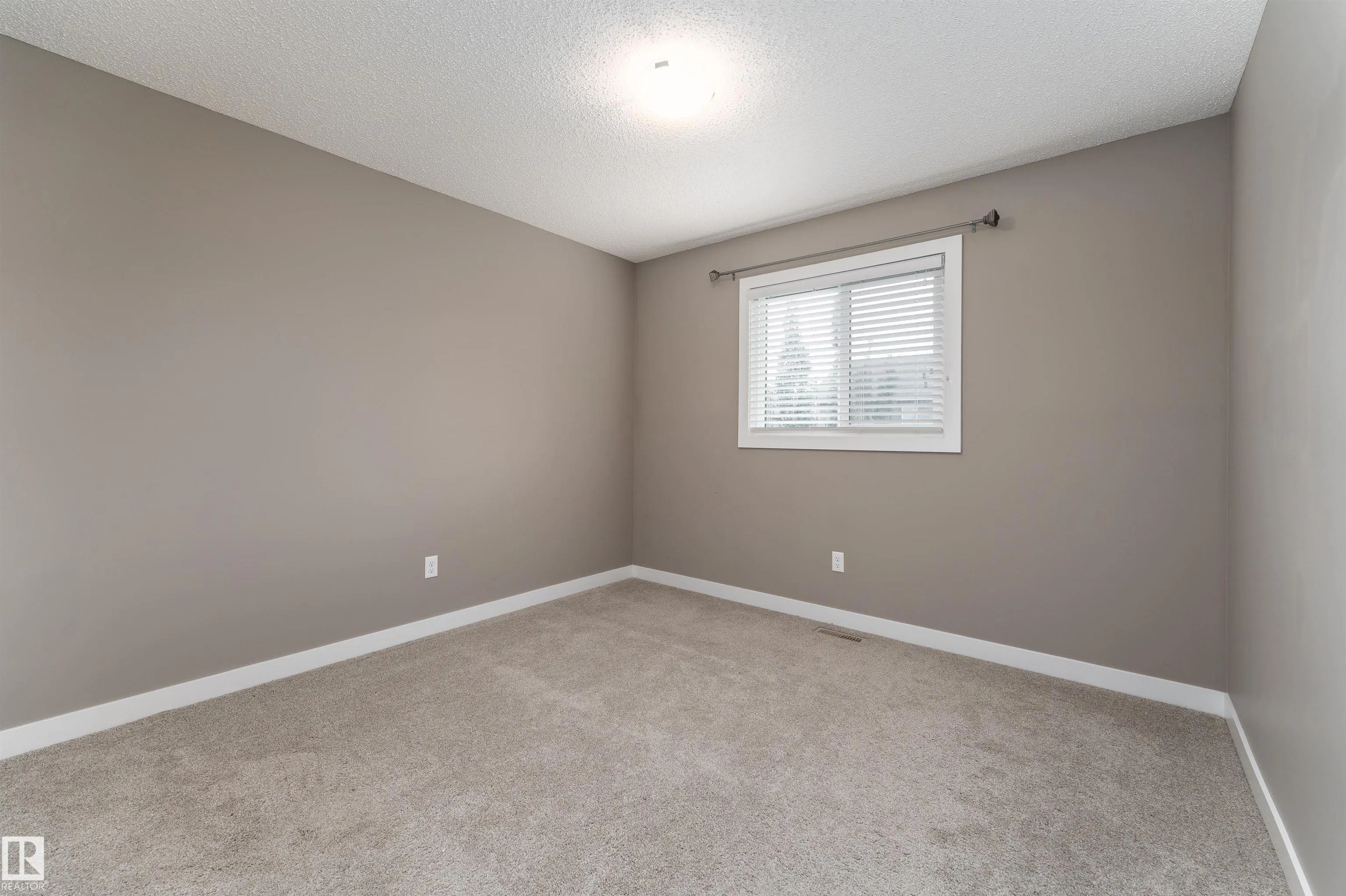 2211 CALHOUN LINK Link
