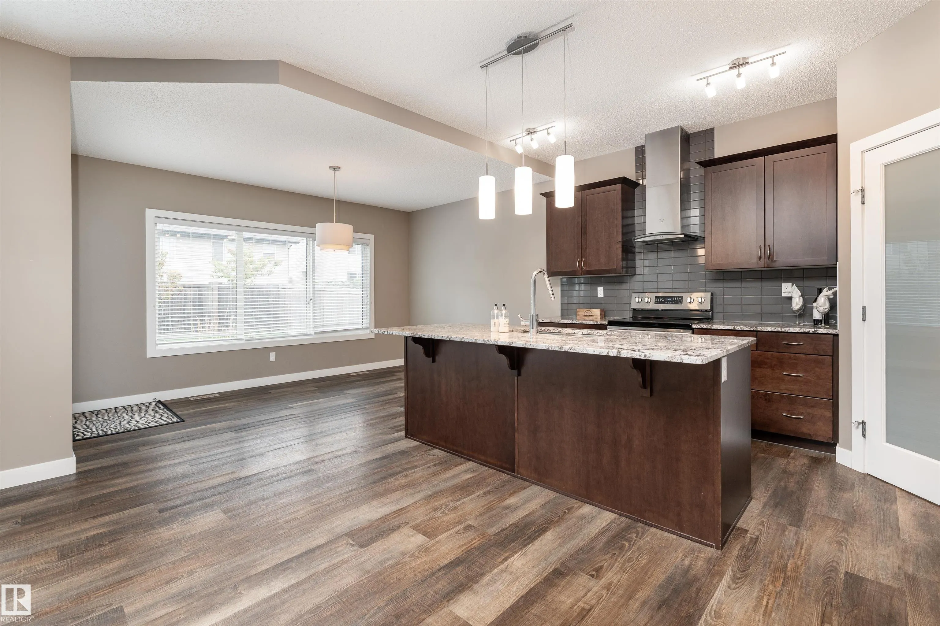 2211 CALHOUN LINK Link
