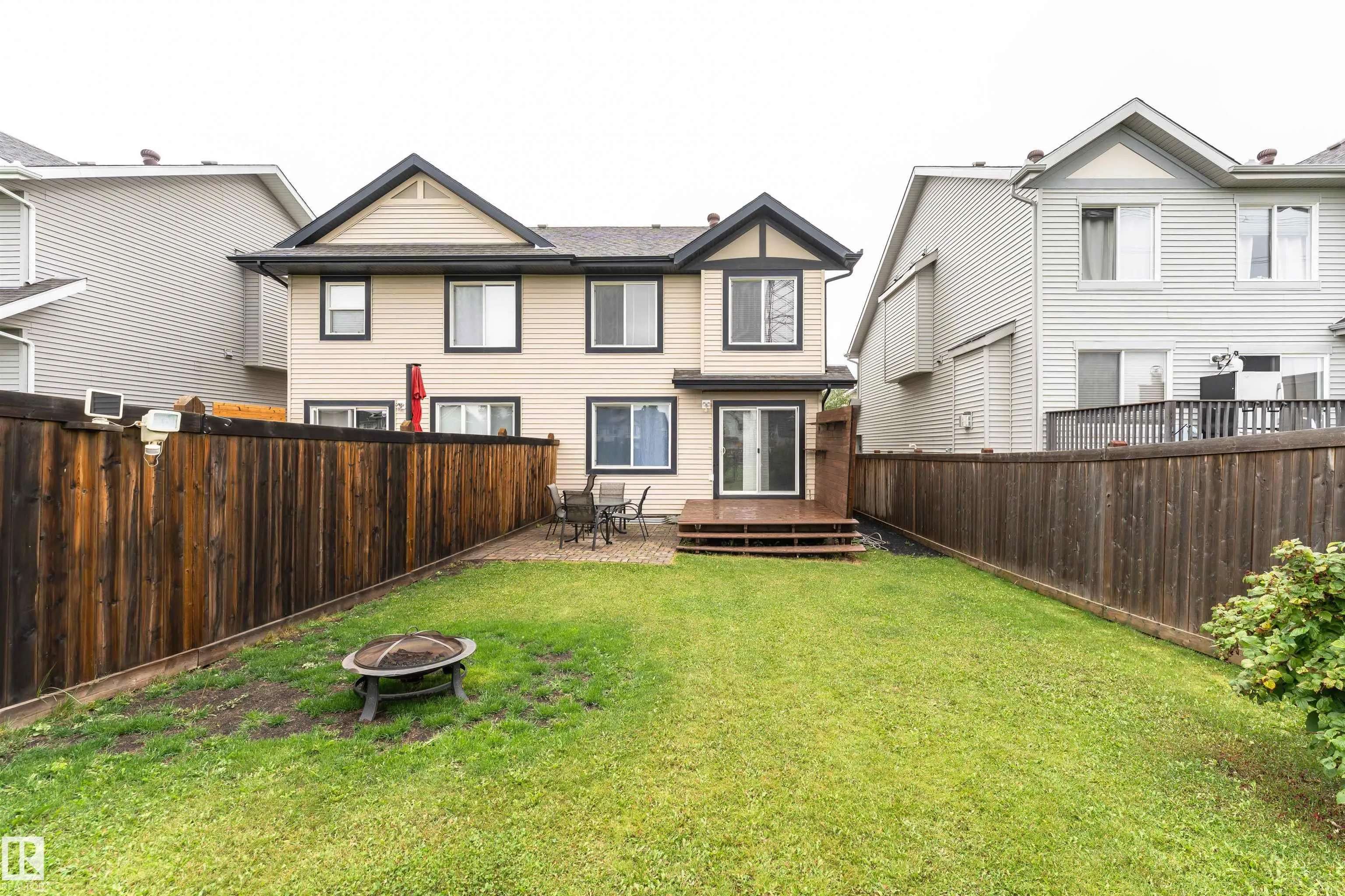 1642 CHAPMAN Way