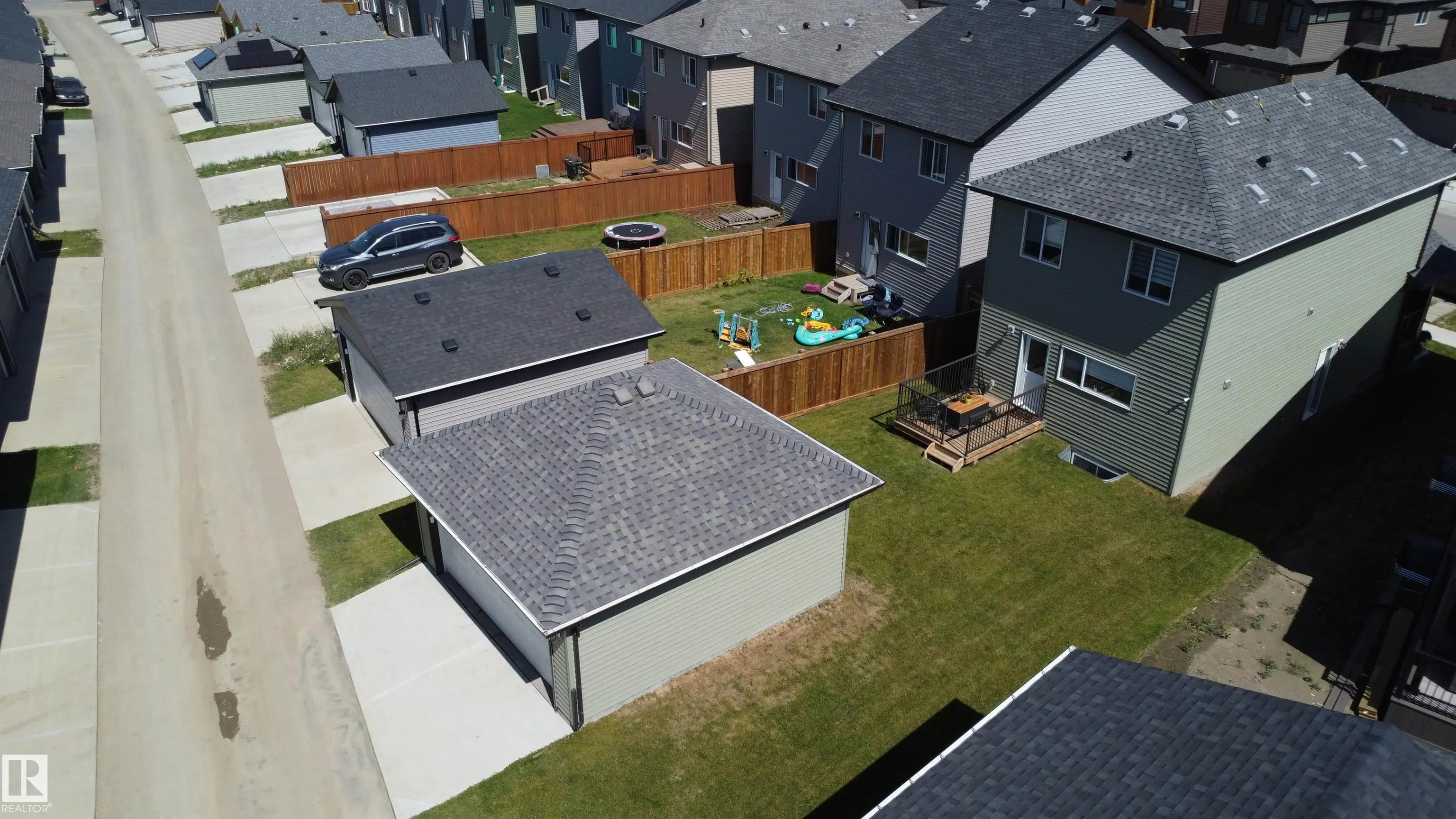 49 TILIA Place