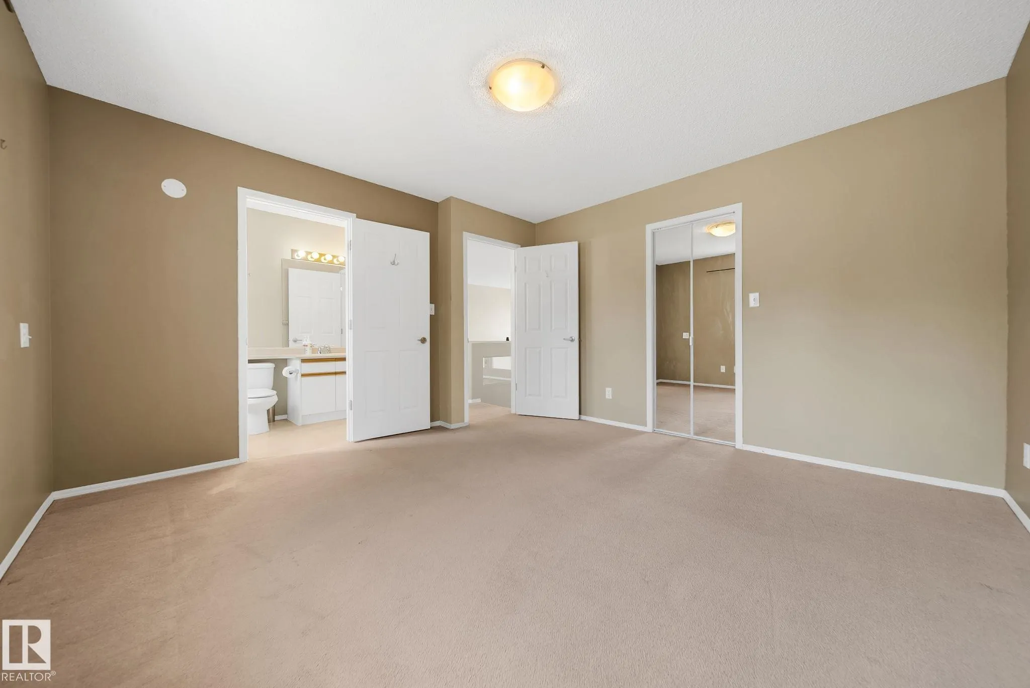4 FRASER Drive