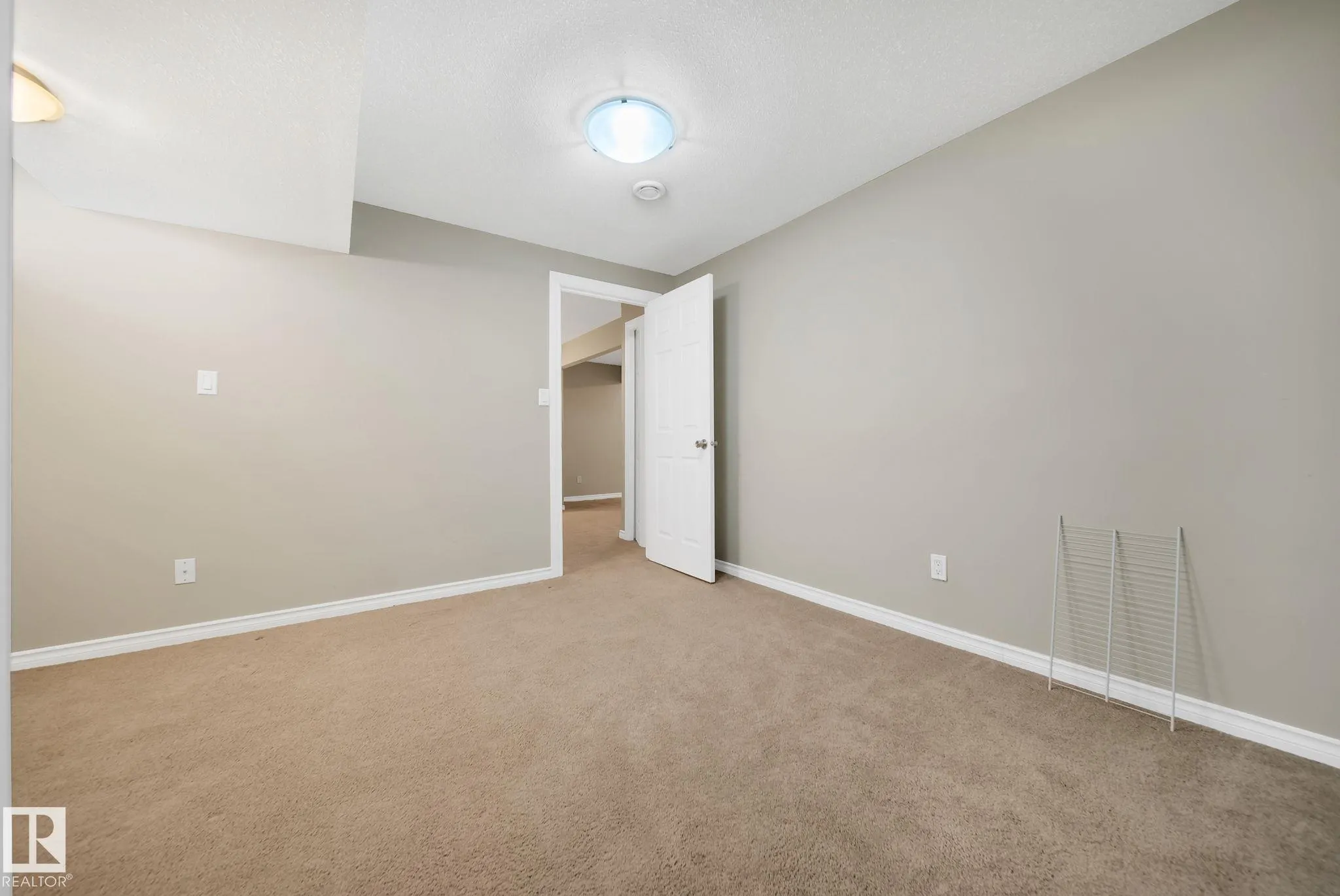 4 FRASER Drive