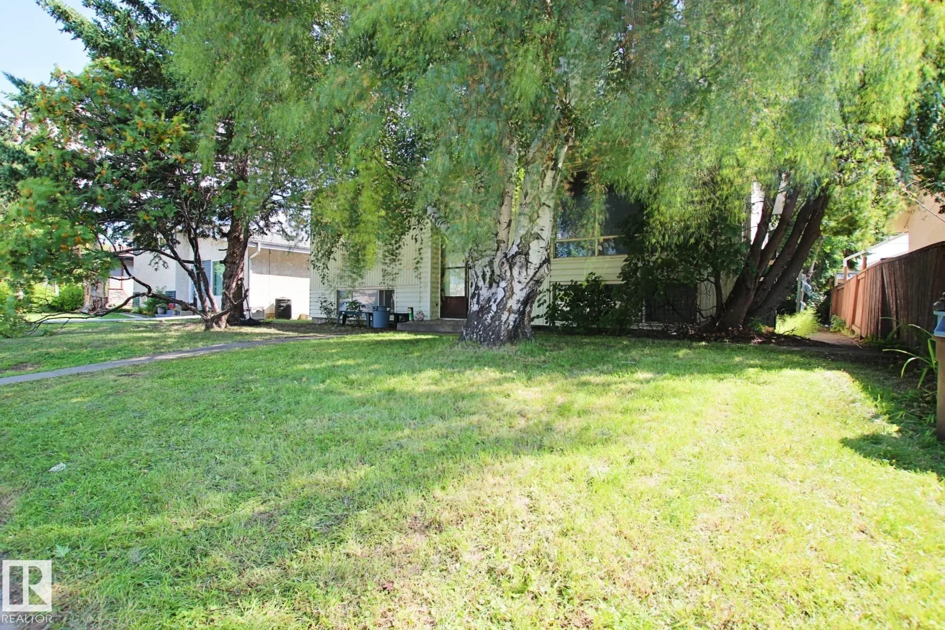 8811 163 Street