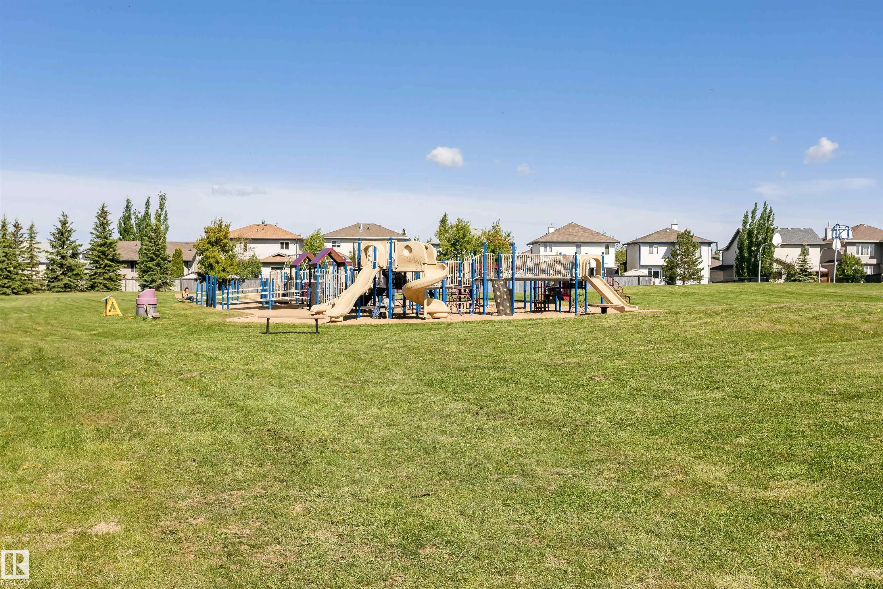 16 Willow Park Estates