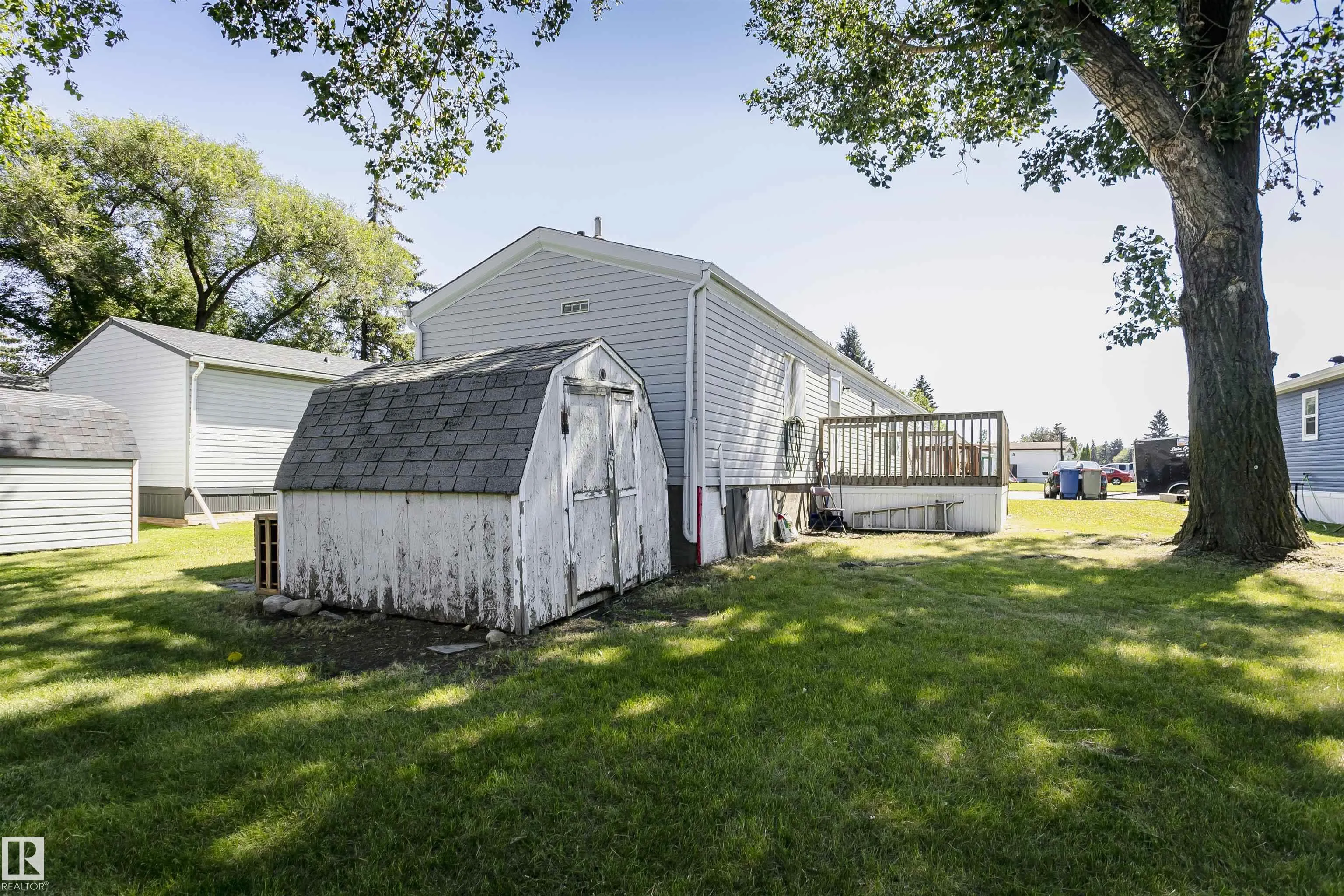 16 Willow Park Estates