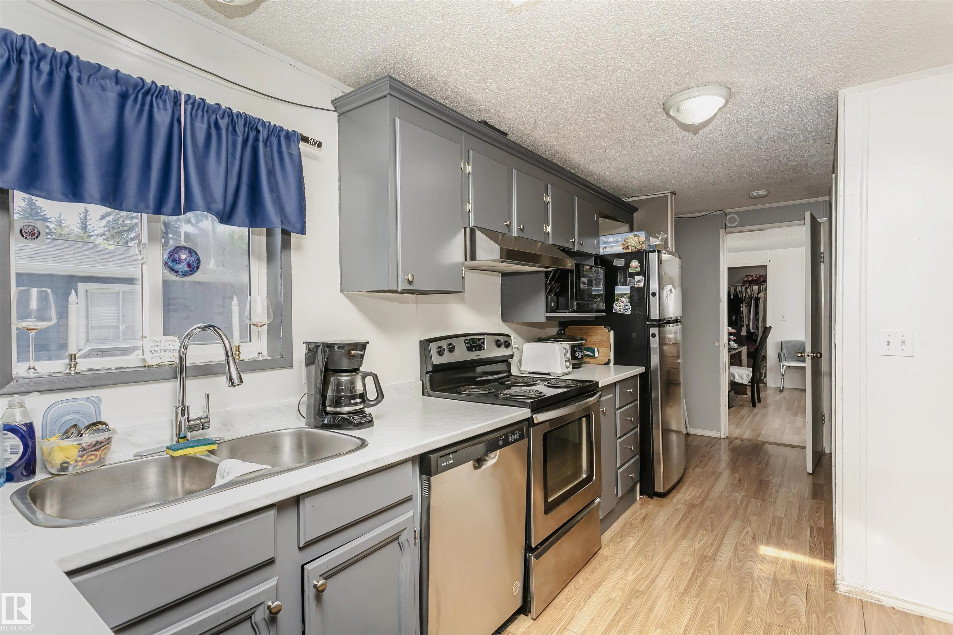 16 Willow Park Estates