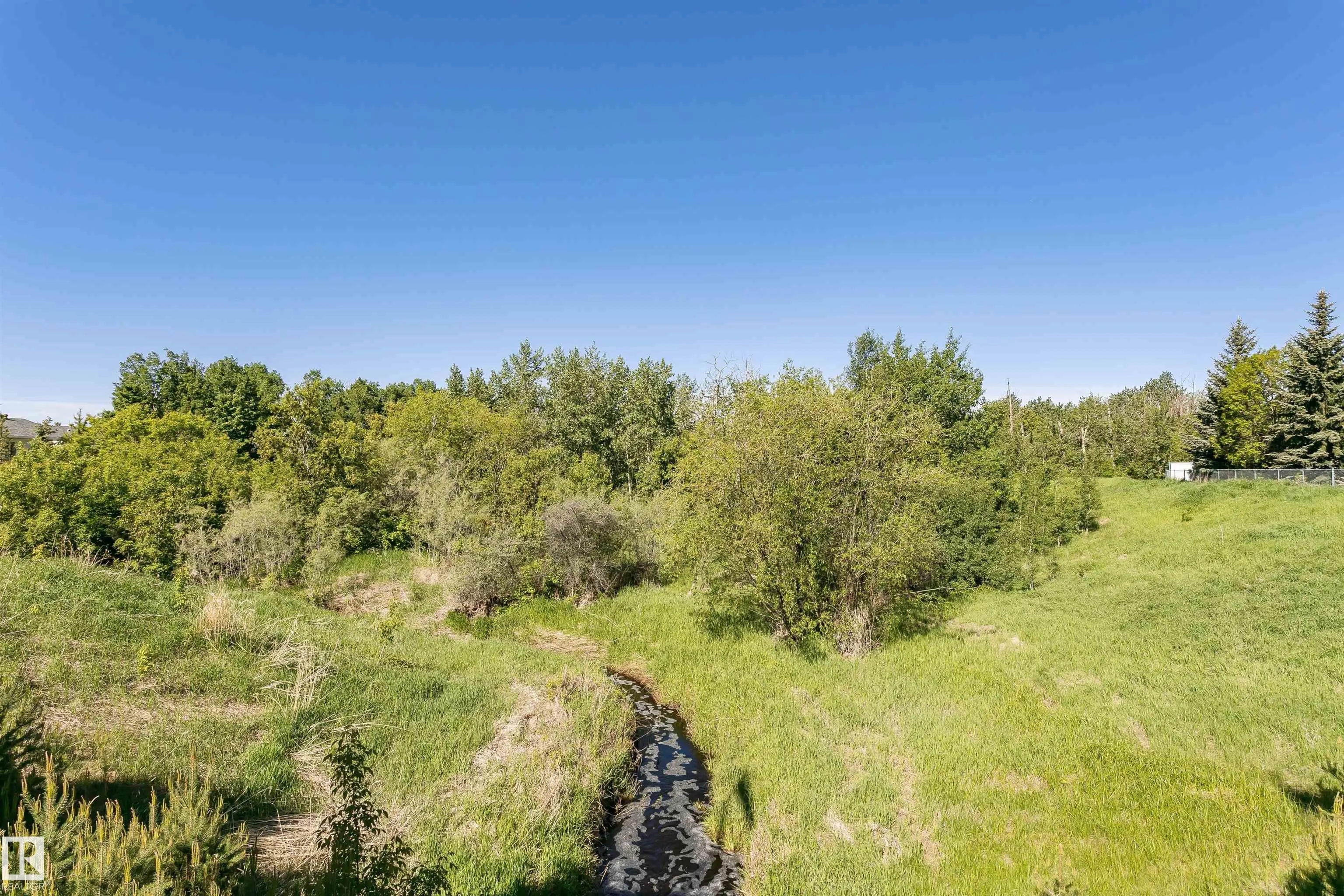 16 Willow Park Estates