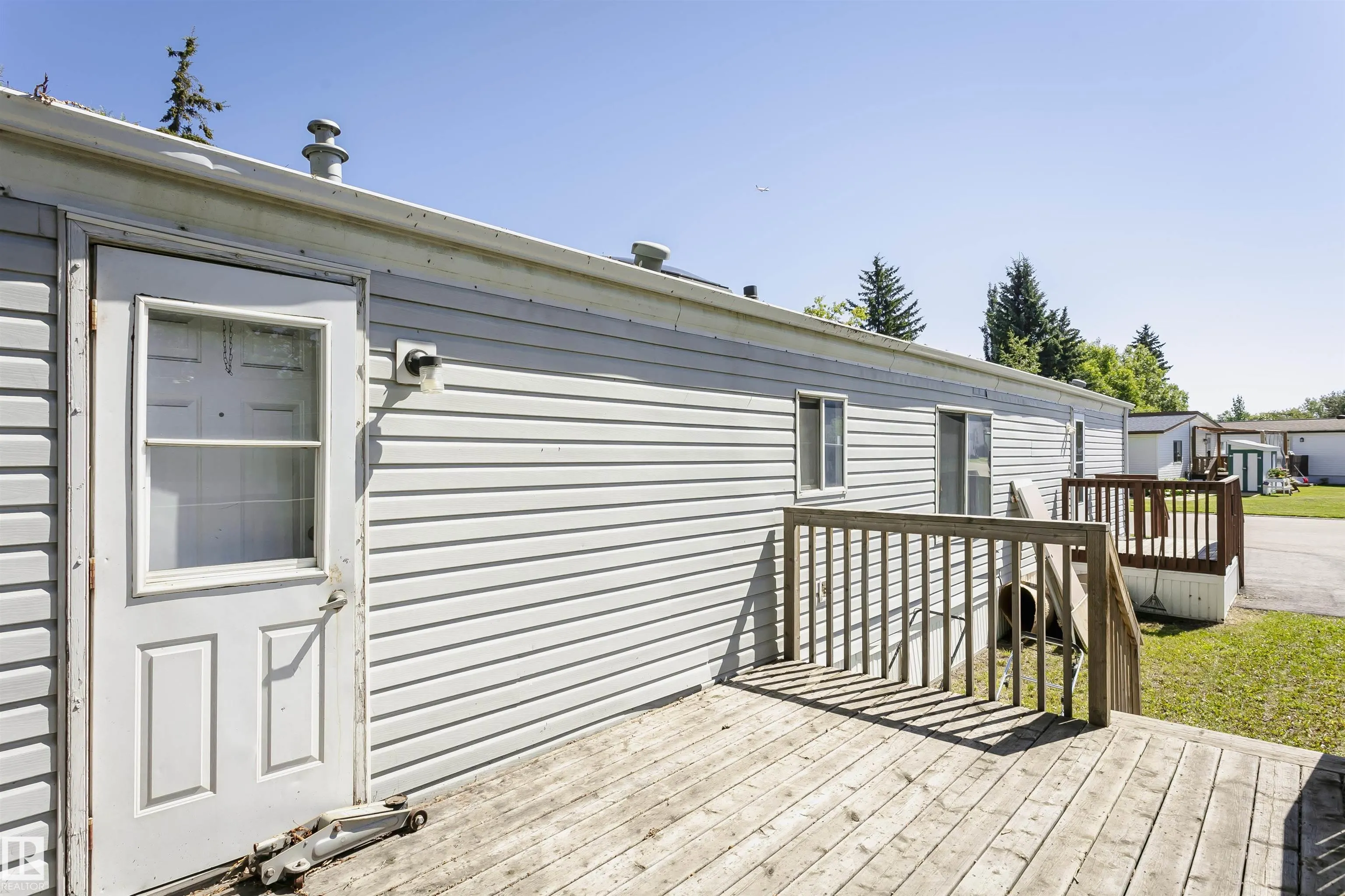 16 Willow Park Estates