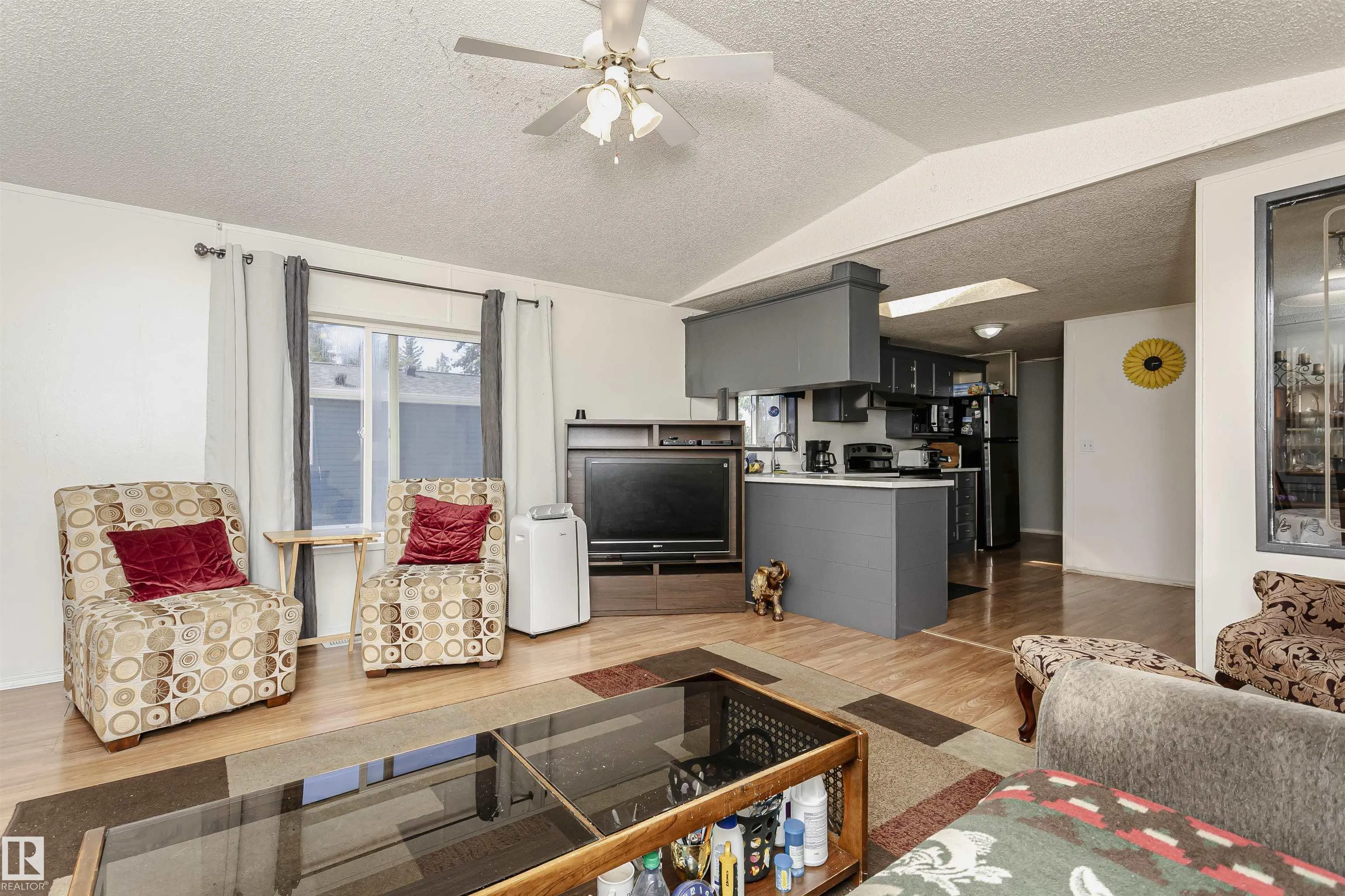 16 Willow Park Estates