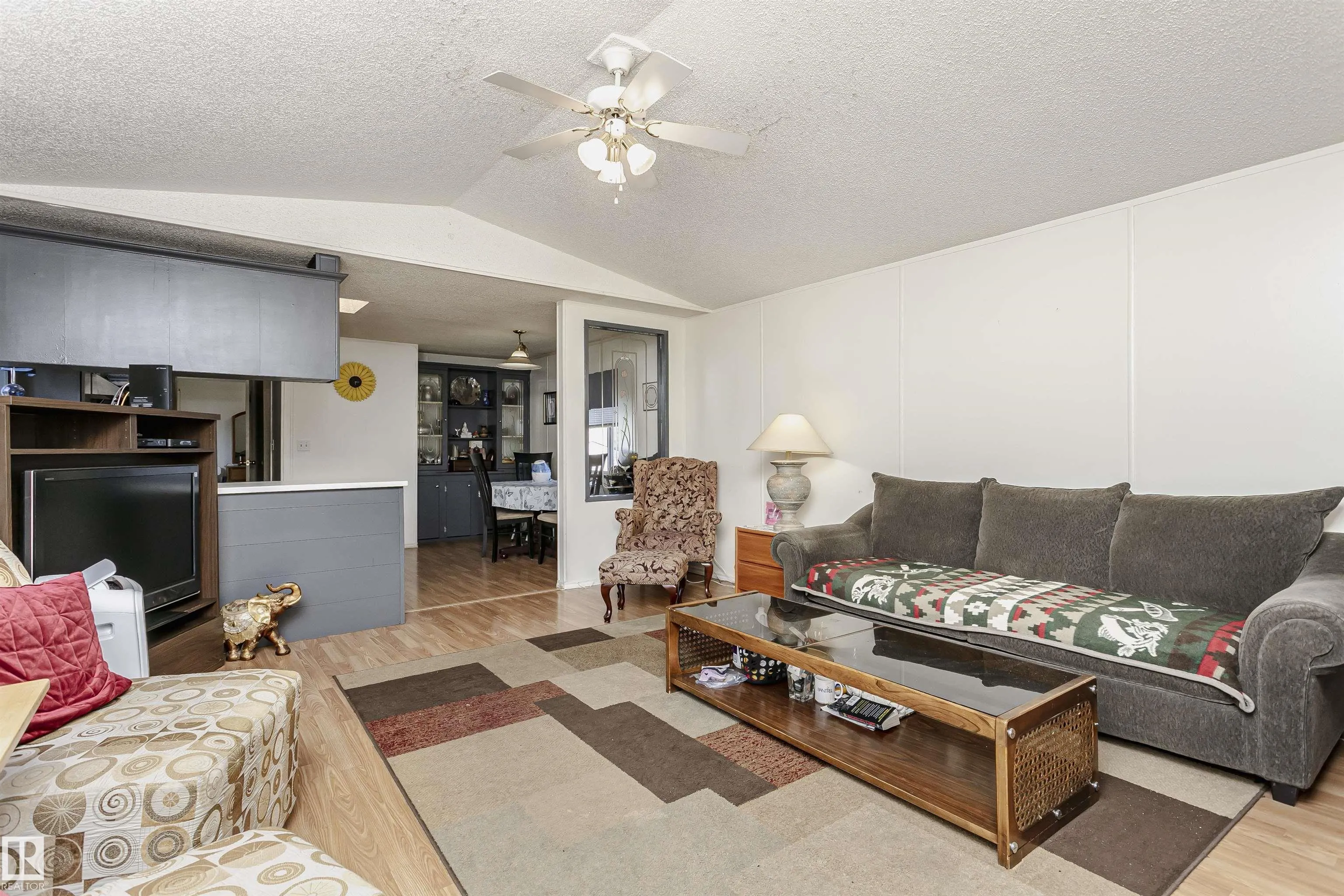 16 Willow Park Estates