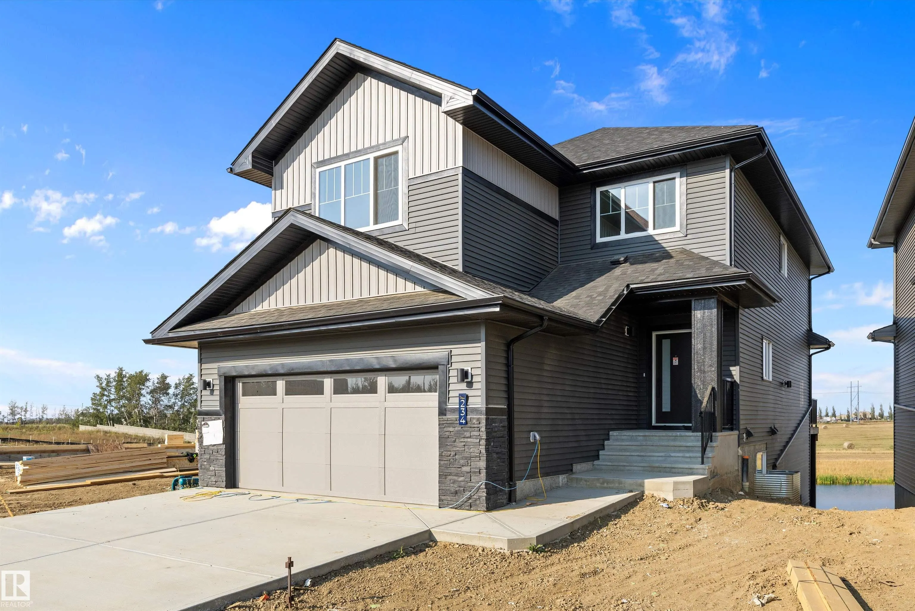 234 Kinglet Boulevard