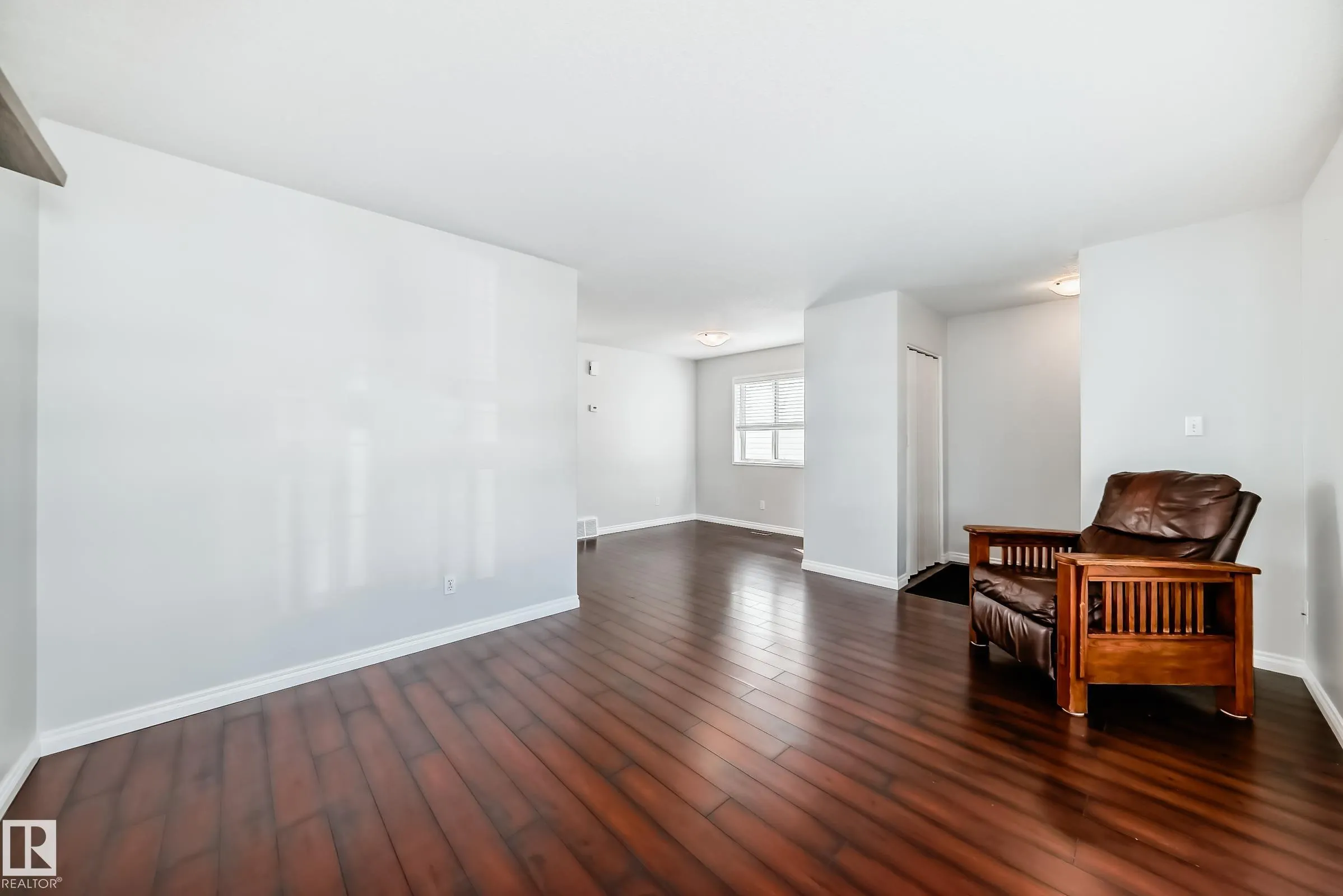 16217 57 ST
