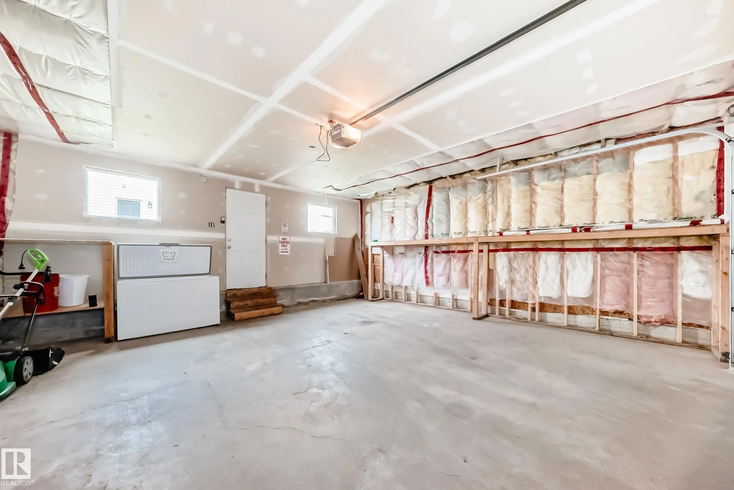 16217 57 ST