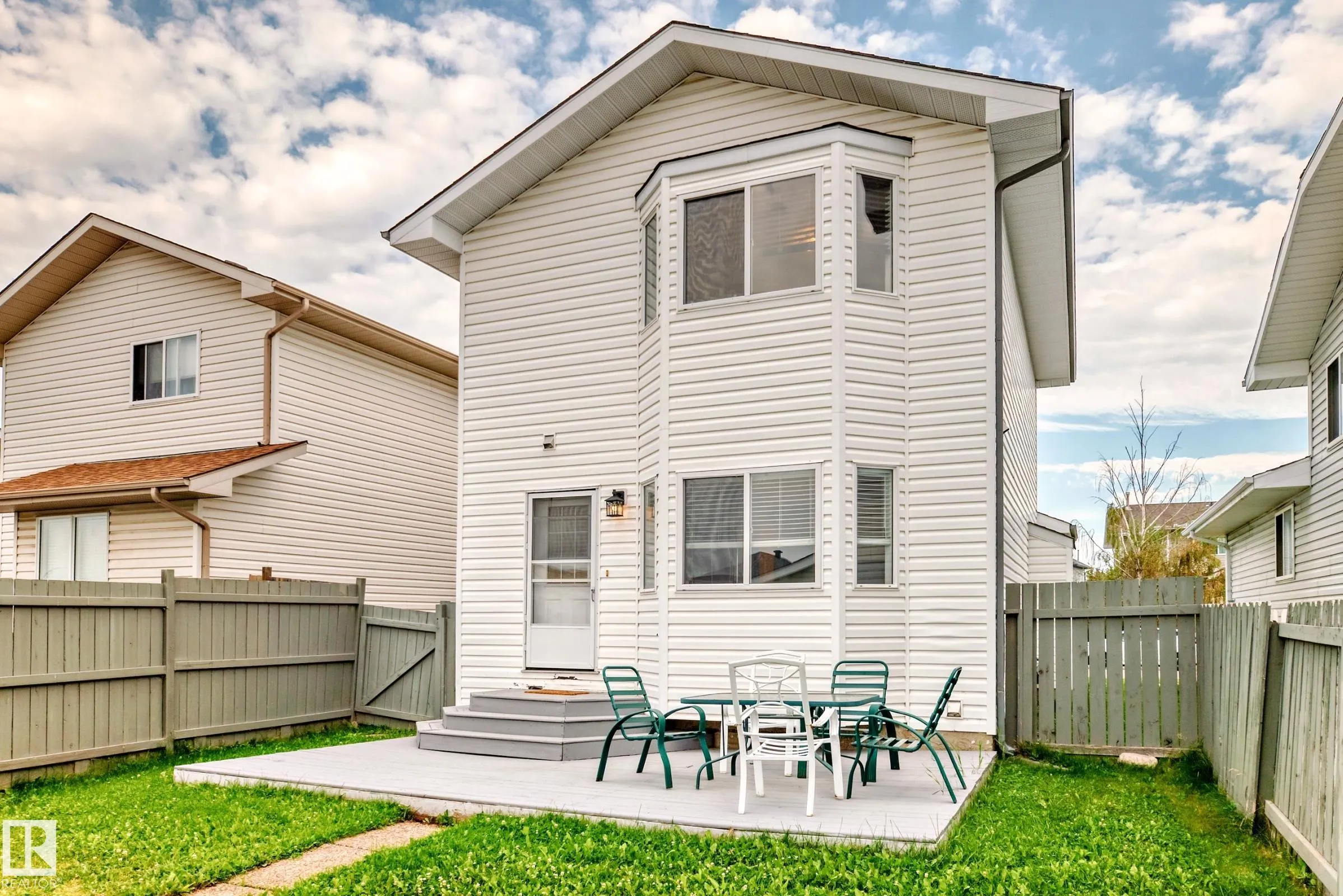 16217 57 ST