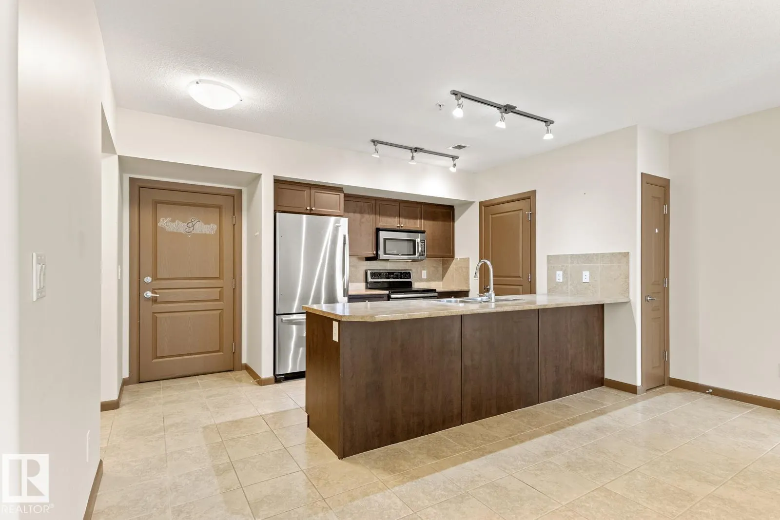 500 PALISADES Way