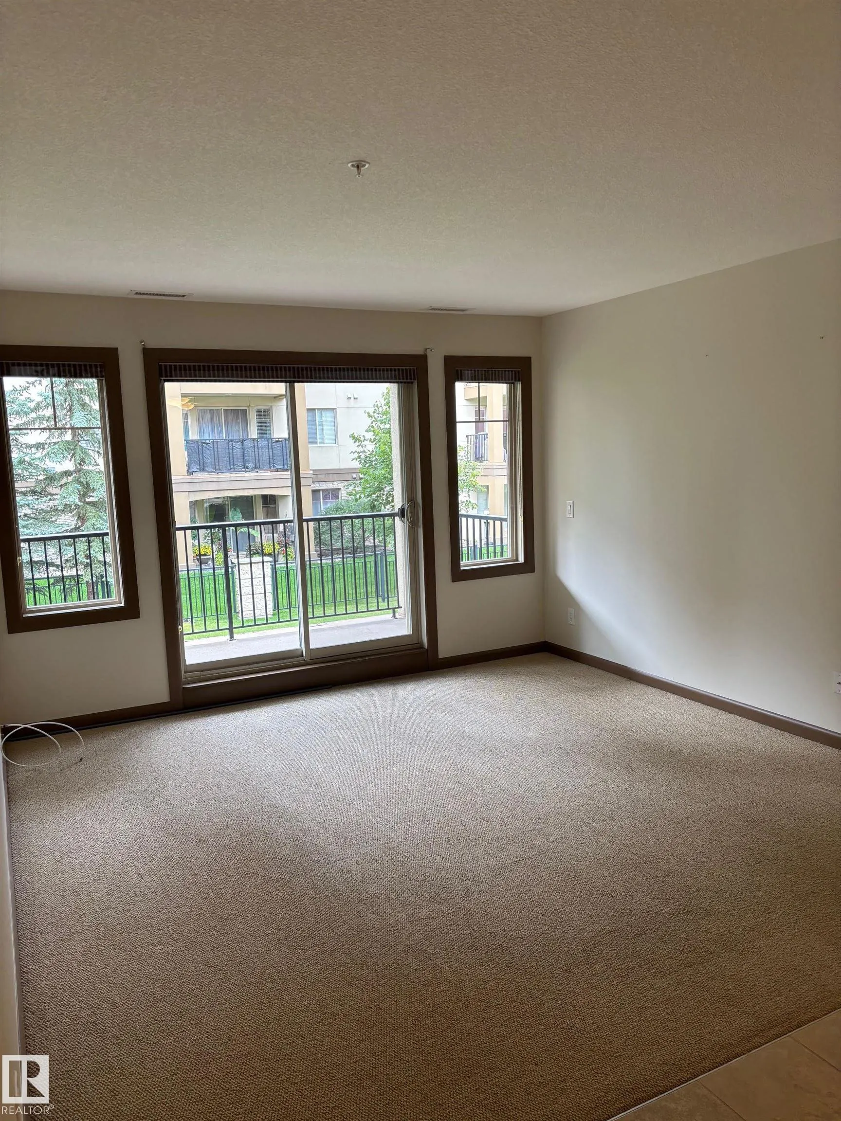 500 PALISADES Way