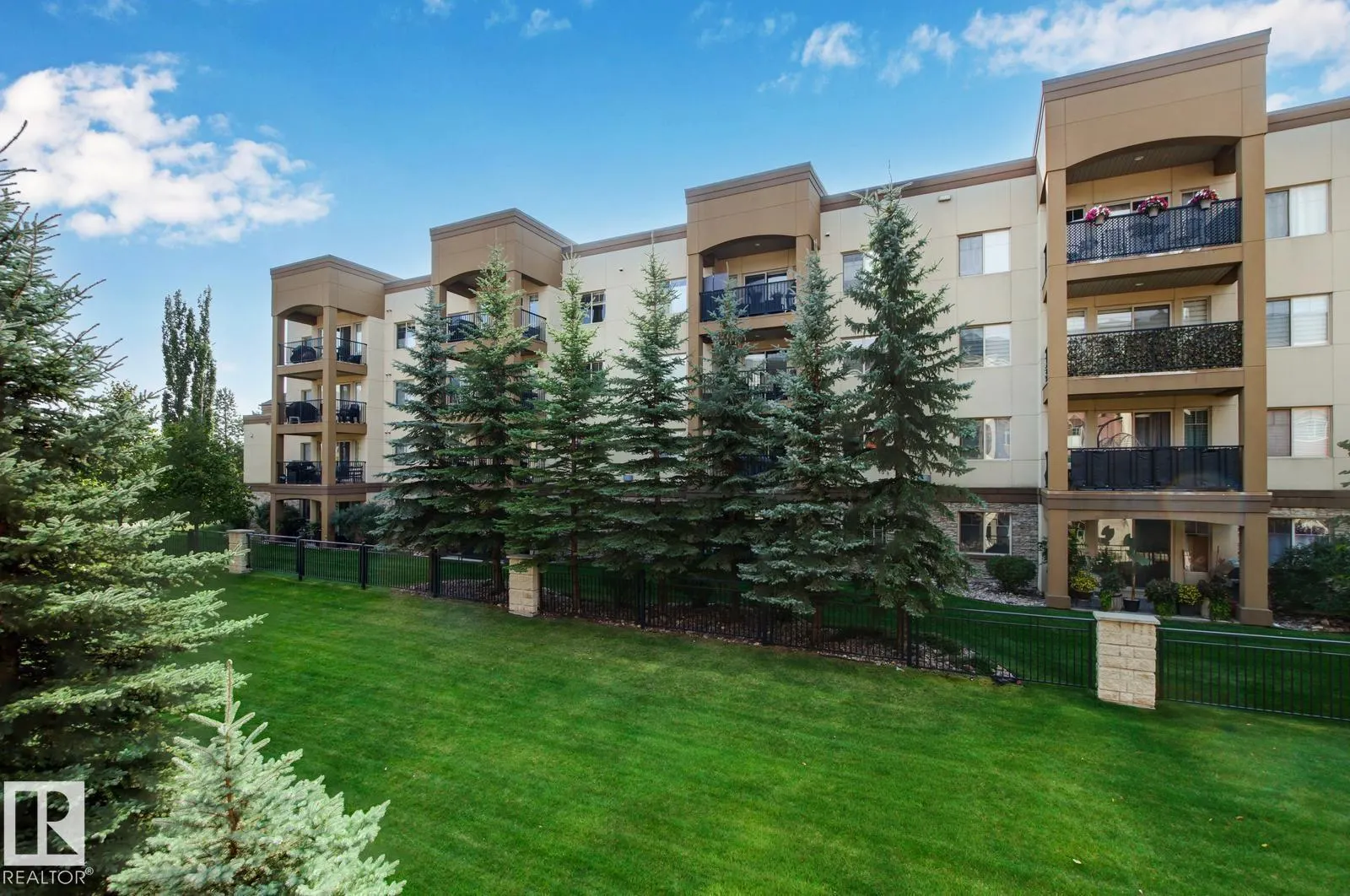 500 PALISADES Way