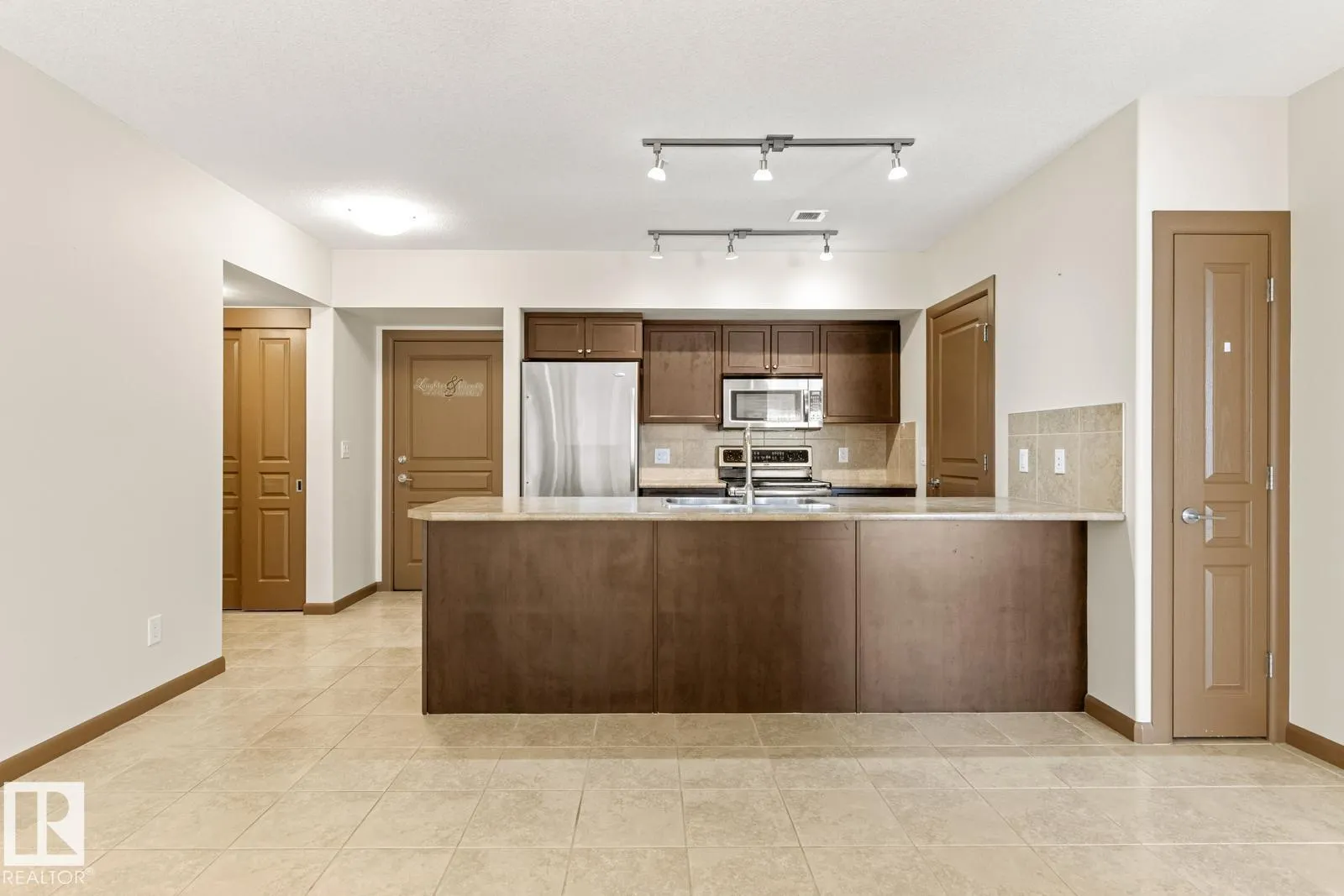 500 PALISADES Way