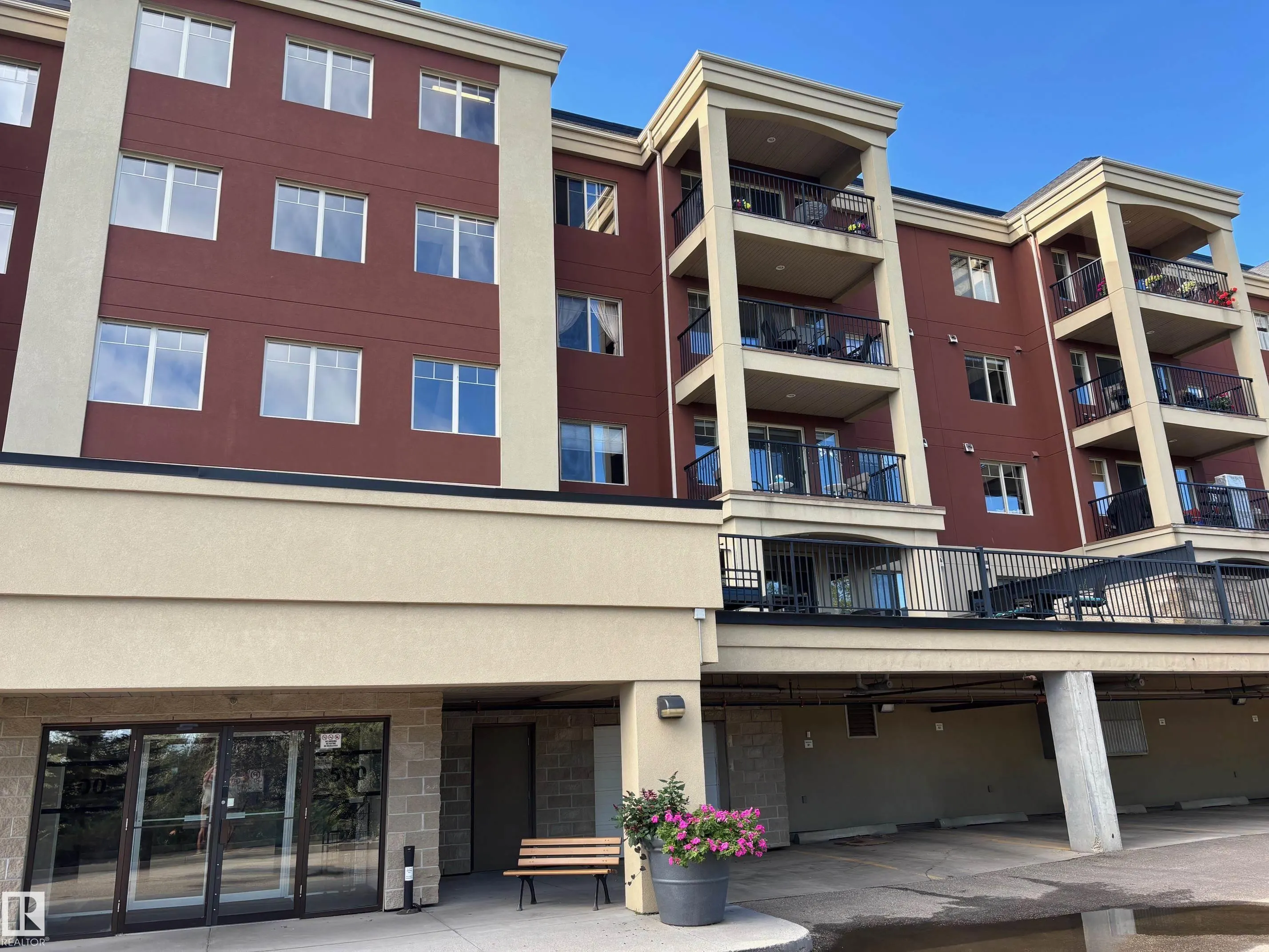 500 PALISADES Way