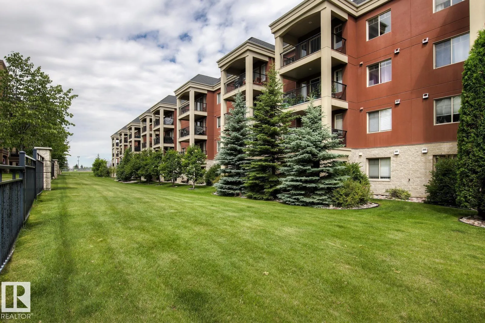 500 PALISADES Way