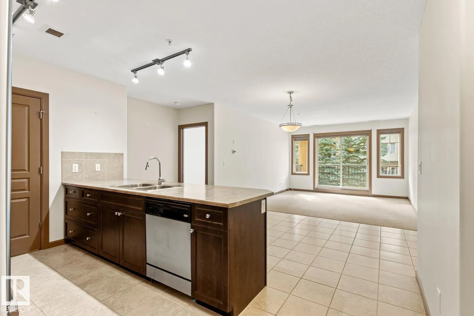 500 PALISADES Way