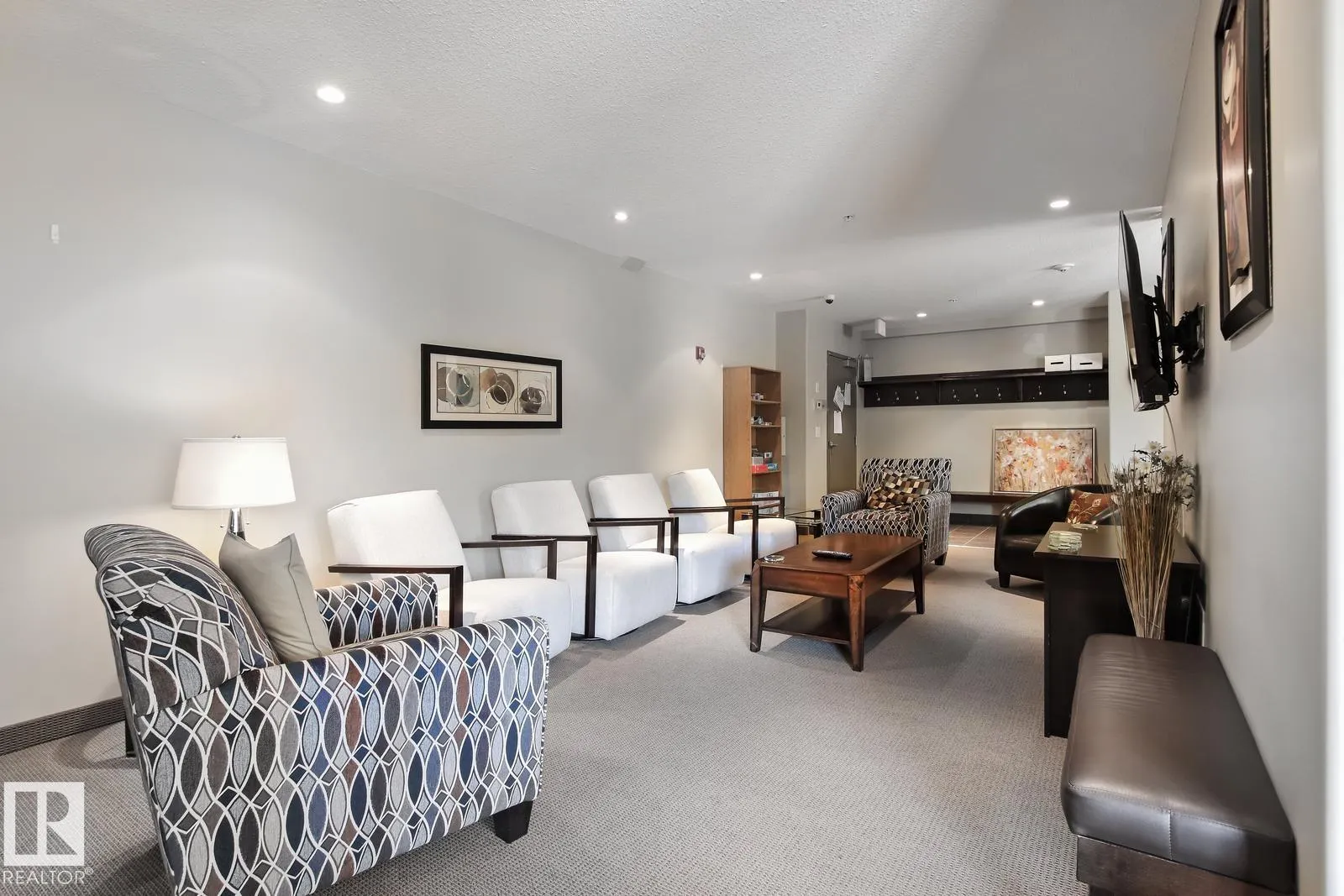500 PALISADES Way