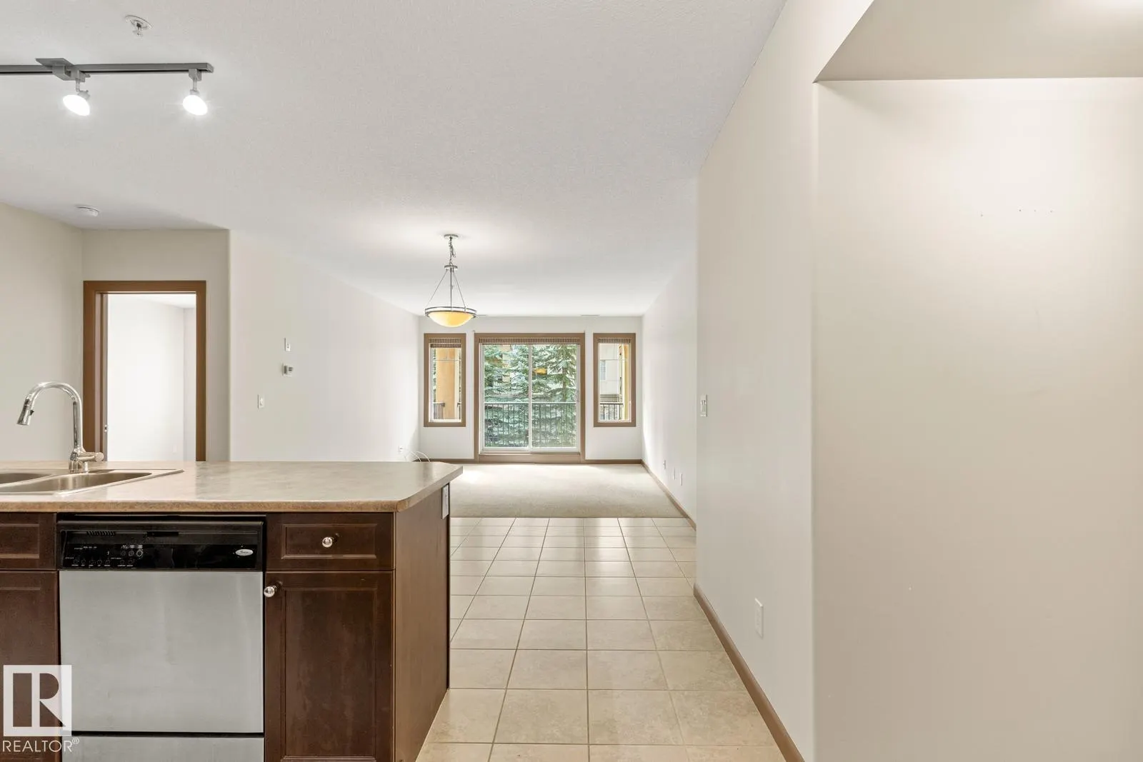 500 PALISADES Way