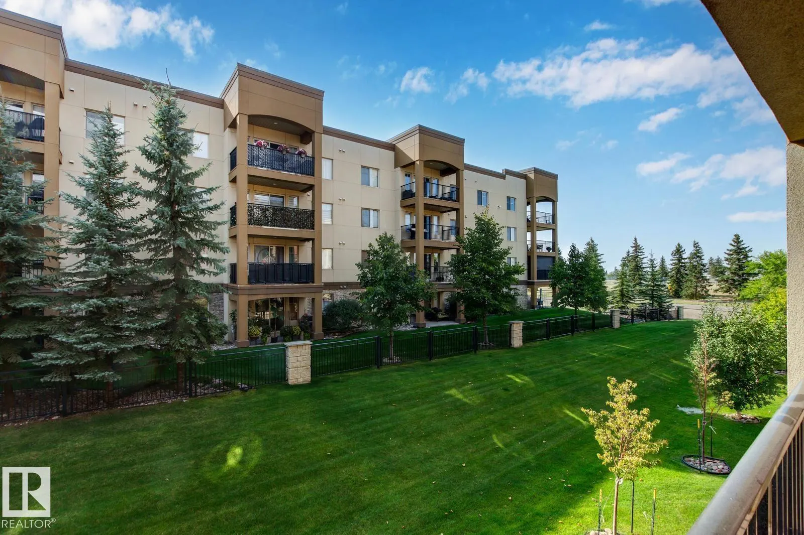 500 PALISADES Way
