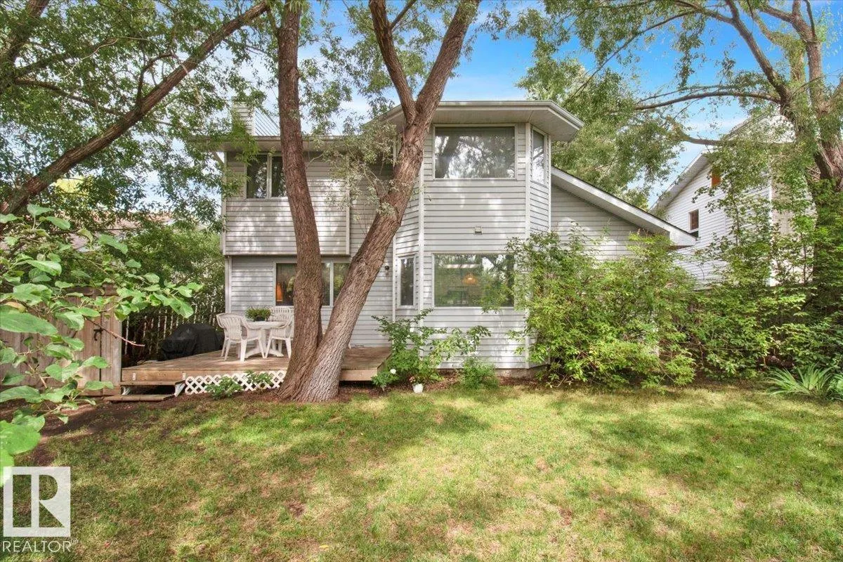 84 DEANE Crescent