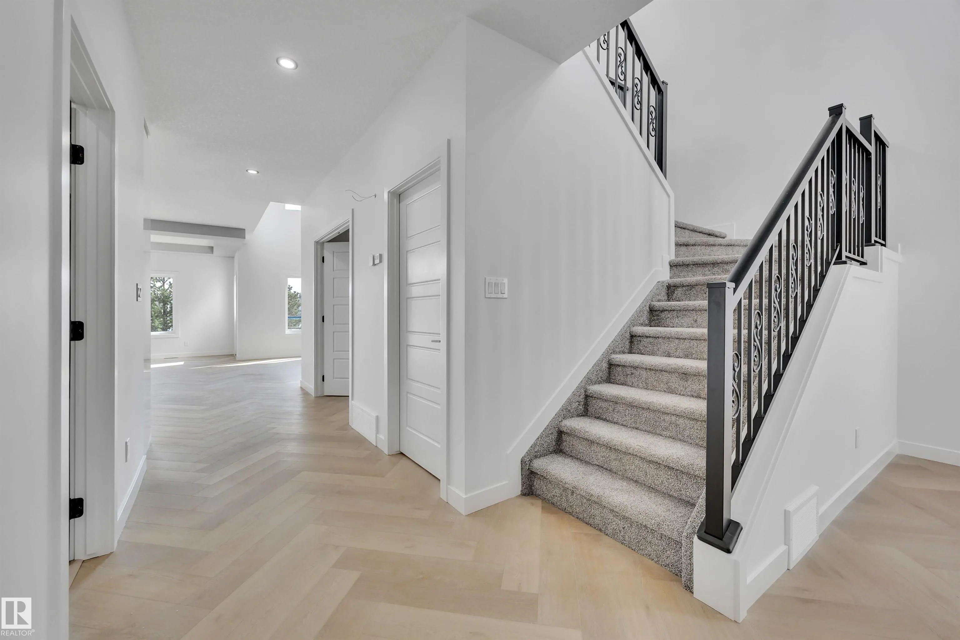 1925 WESTERRA Lane