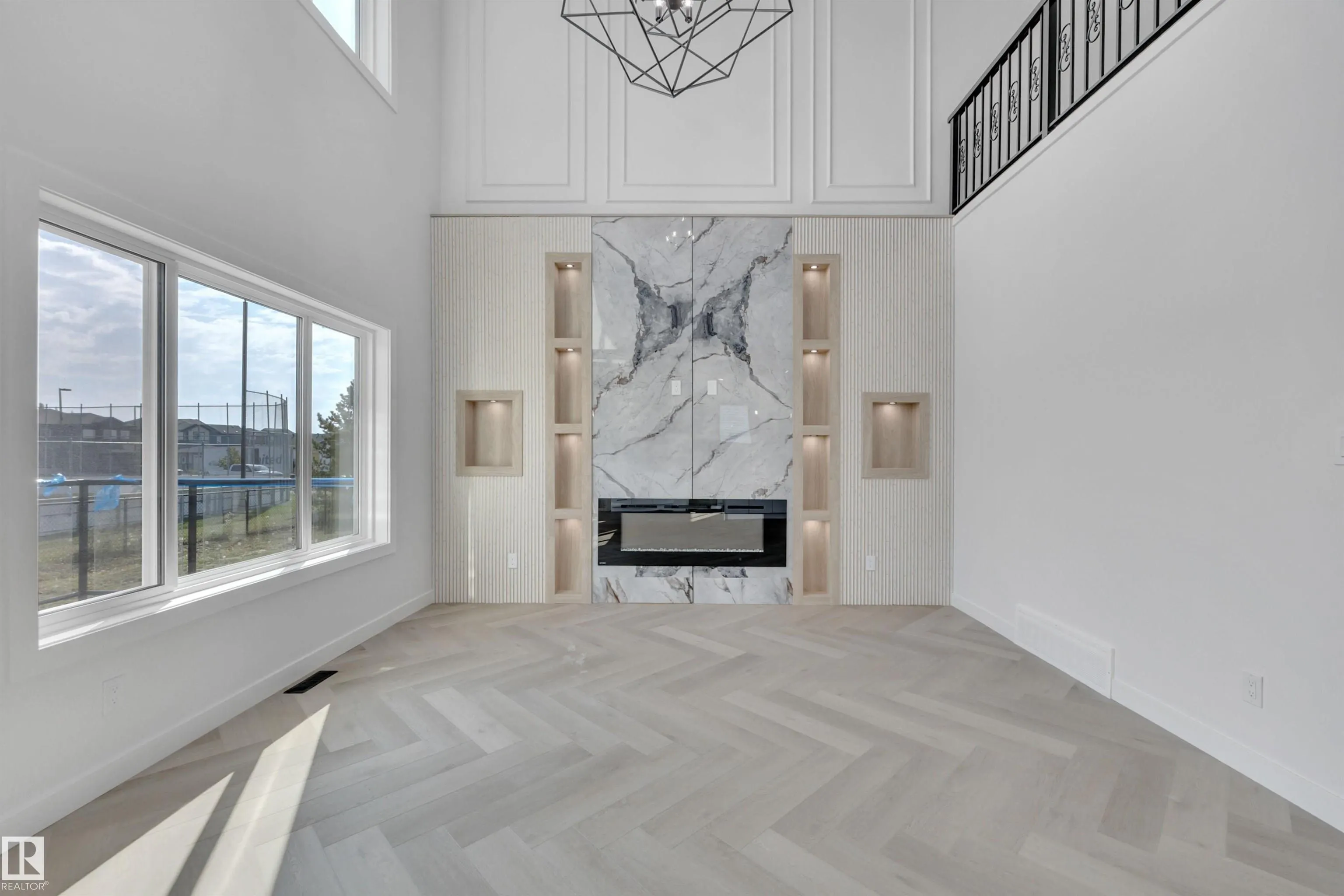 1925 WESTERRA Lane